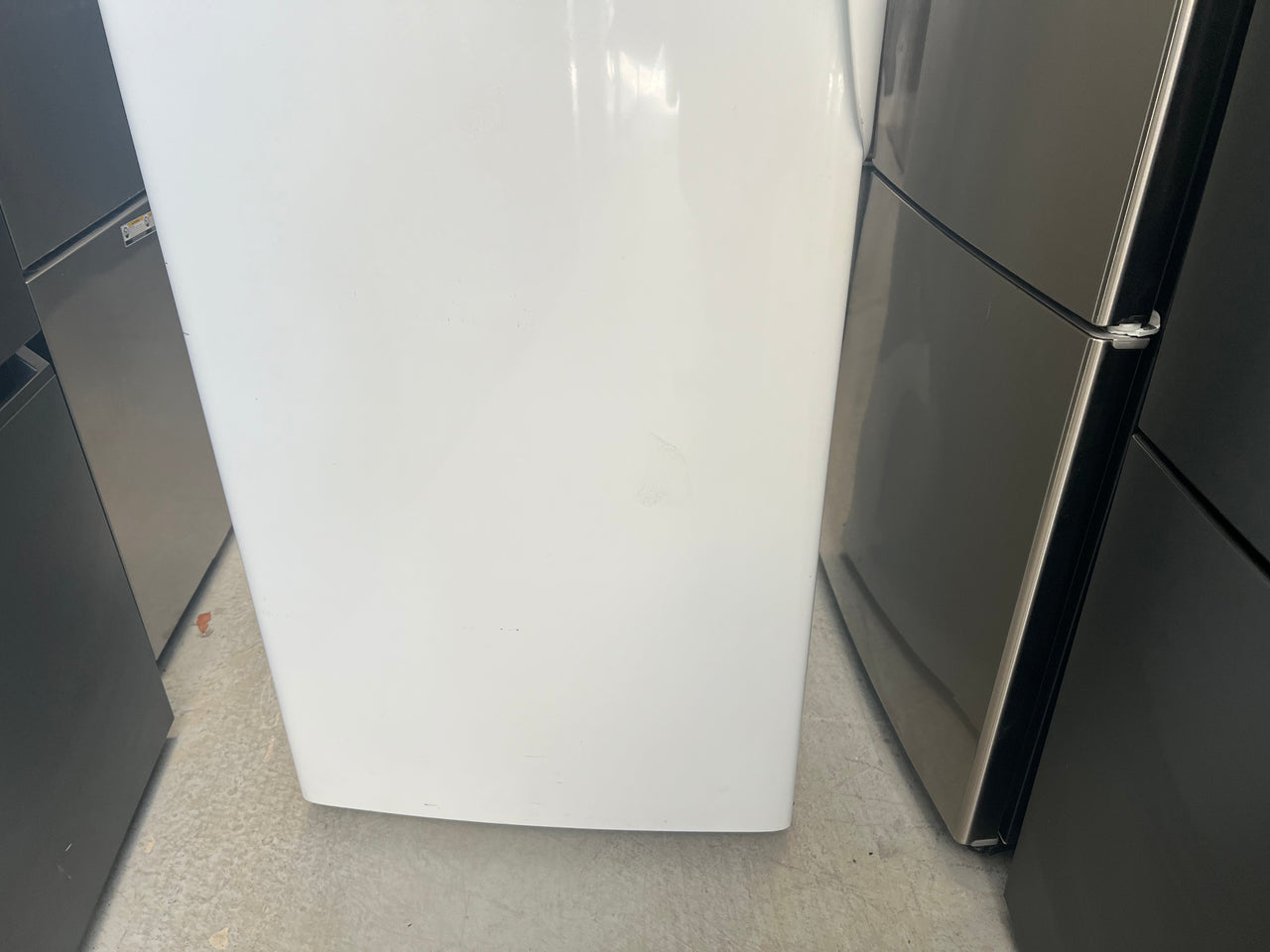 Second hand Fisher & Paykel E388LW 389L Upright Freezer - Second Hand Appliances Geebung