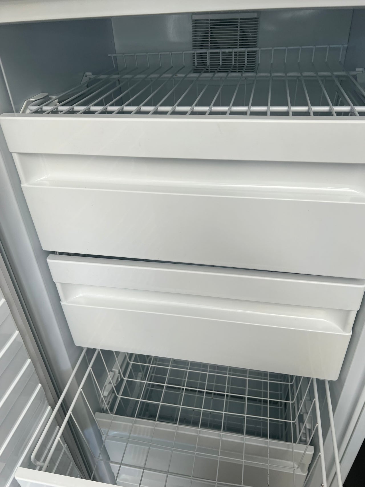 Second hand Fisher & Paykel E388LW 389L Upright Freezer - Second Hand Appliances Geebung