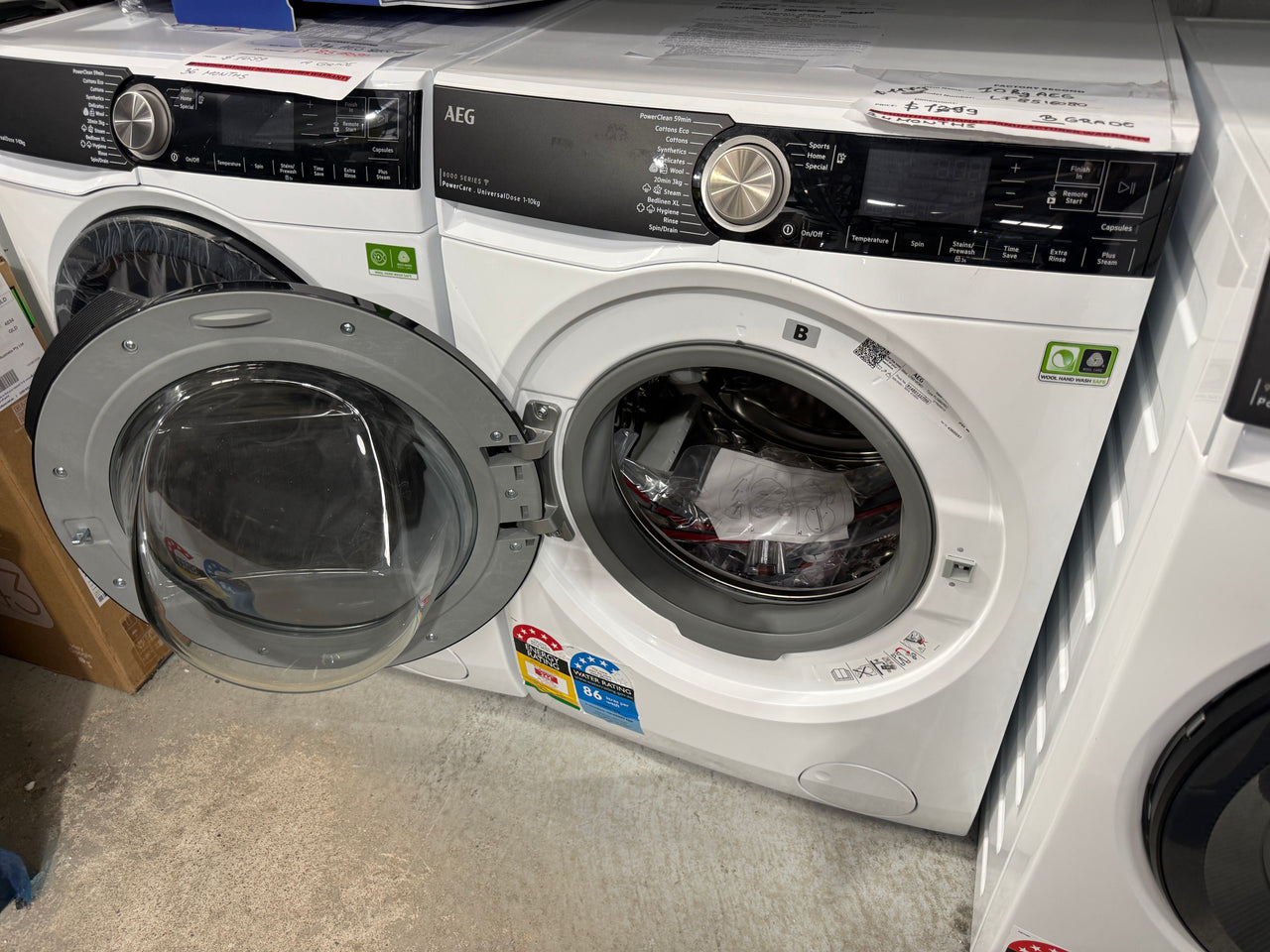 Laundry Package/Factory second AEG 10kg Front Load Washing Machine LF8516O8O + AEG 9kg Heat Pump Dryer T859M6OBC