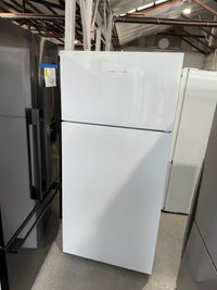 Thumbnail for Second hand Fisher&Paykel RF521TRPW6 517-liter top-mount refrigerator