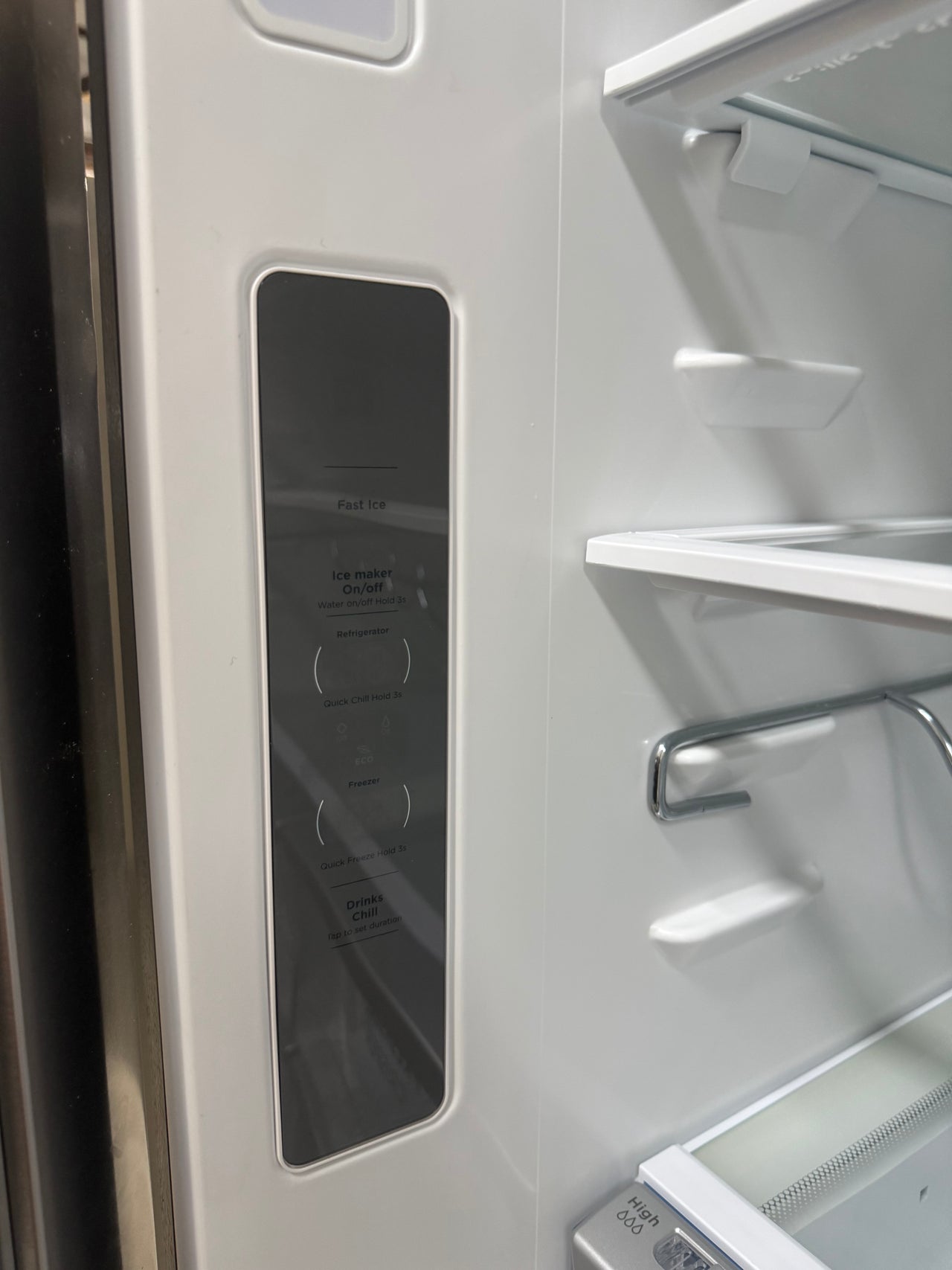 Factory second Westinghouse WQE5660SA is a 564-litre quad-door refrigerator - Second Hand Appliances Geebung