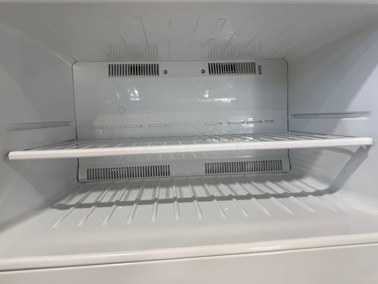 Second hand Kelvinator KTM5200WB 520-liter top-mount refrigerator