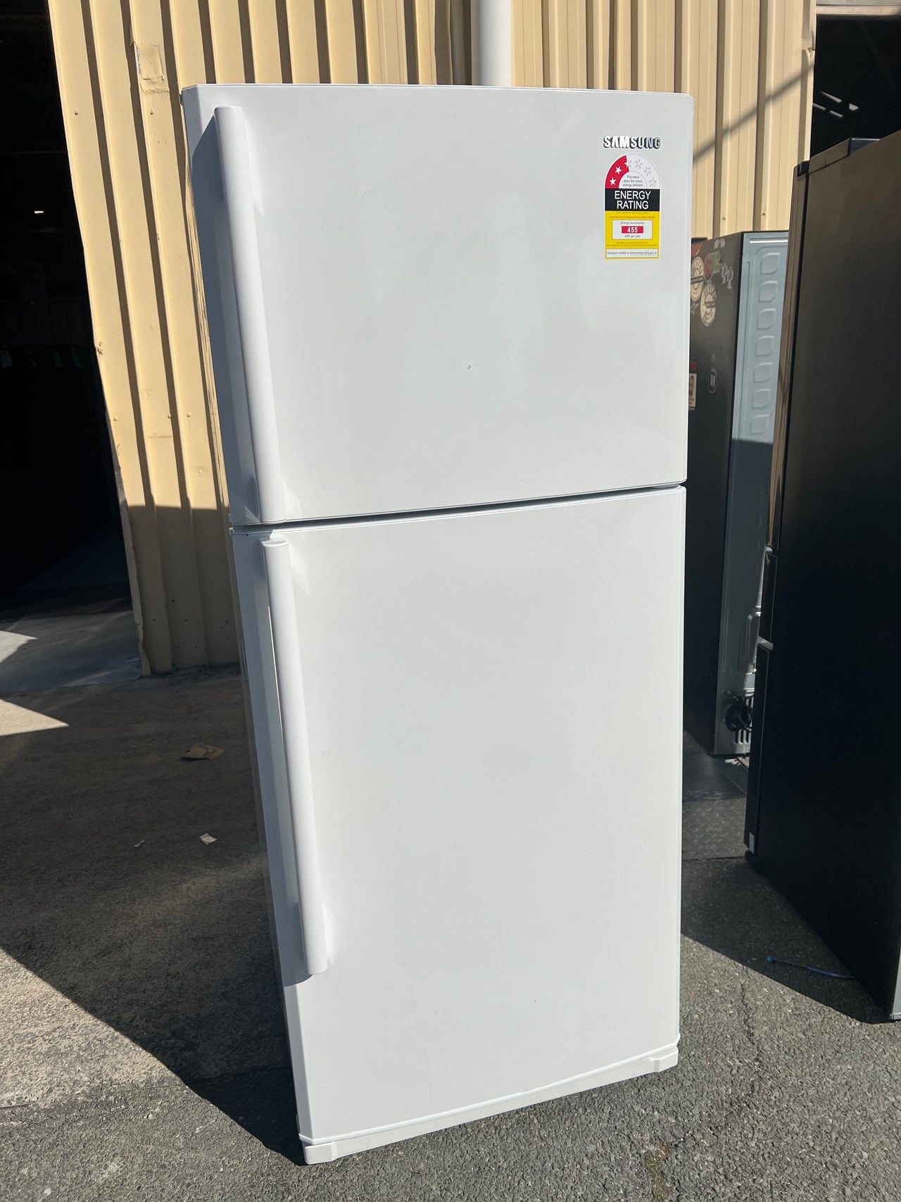 Second hand 434L Samsung Fridge Model: SR432NW - Second Hand Appliances Geebung