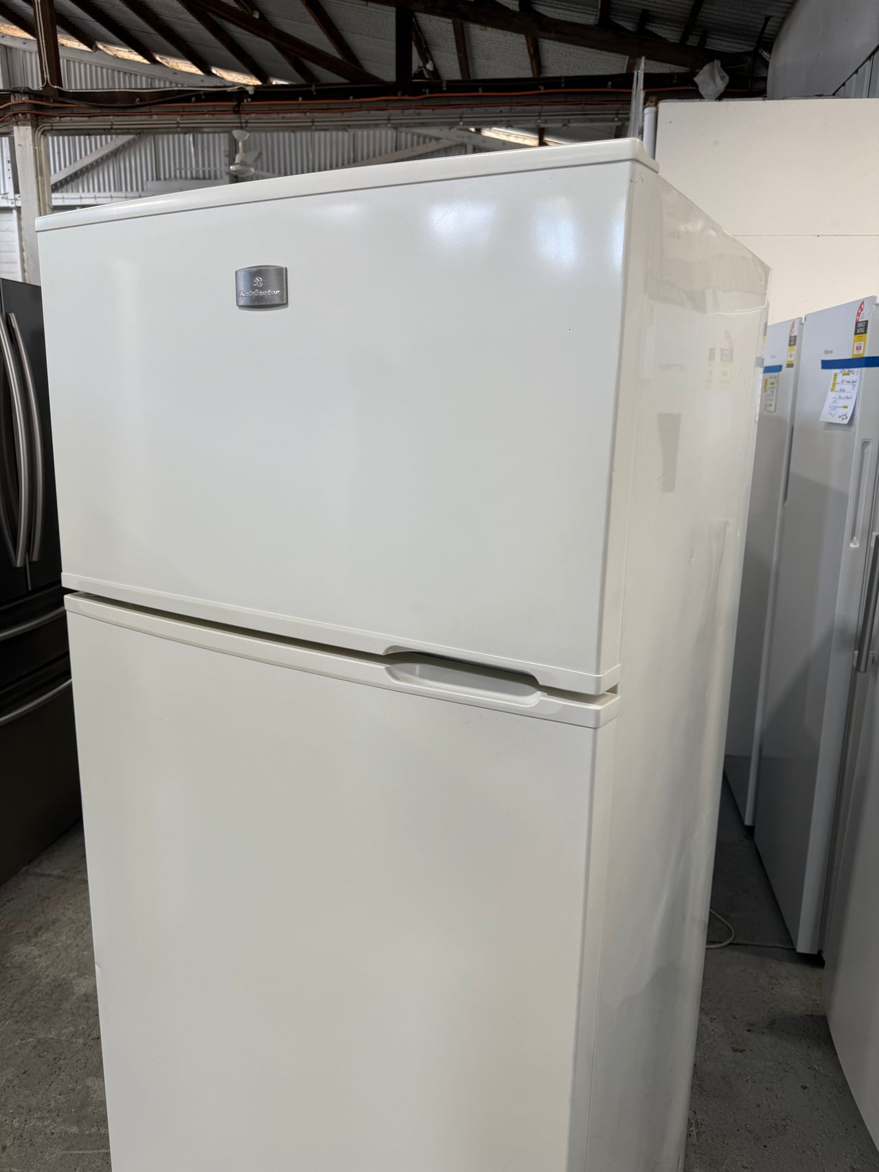 Second hand Kelvinator KTM5200WB 520-liter top-mount refrigerator