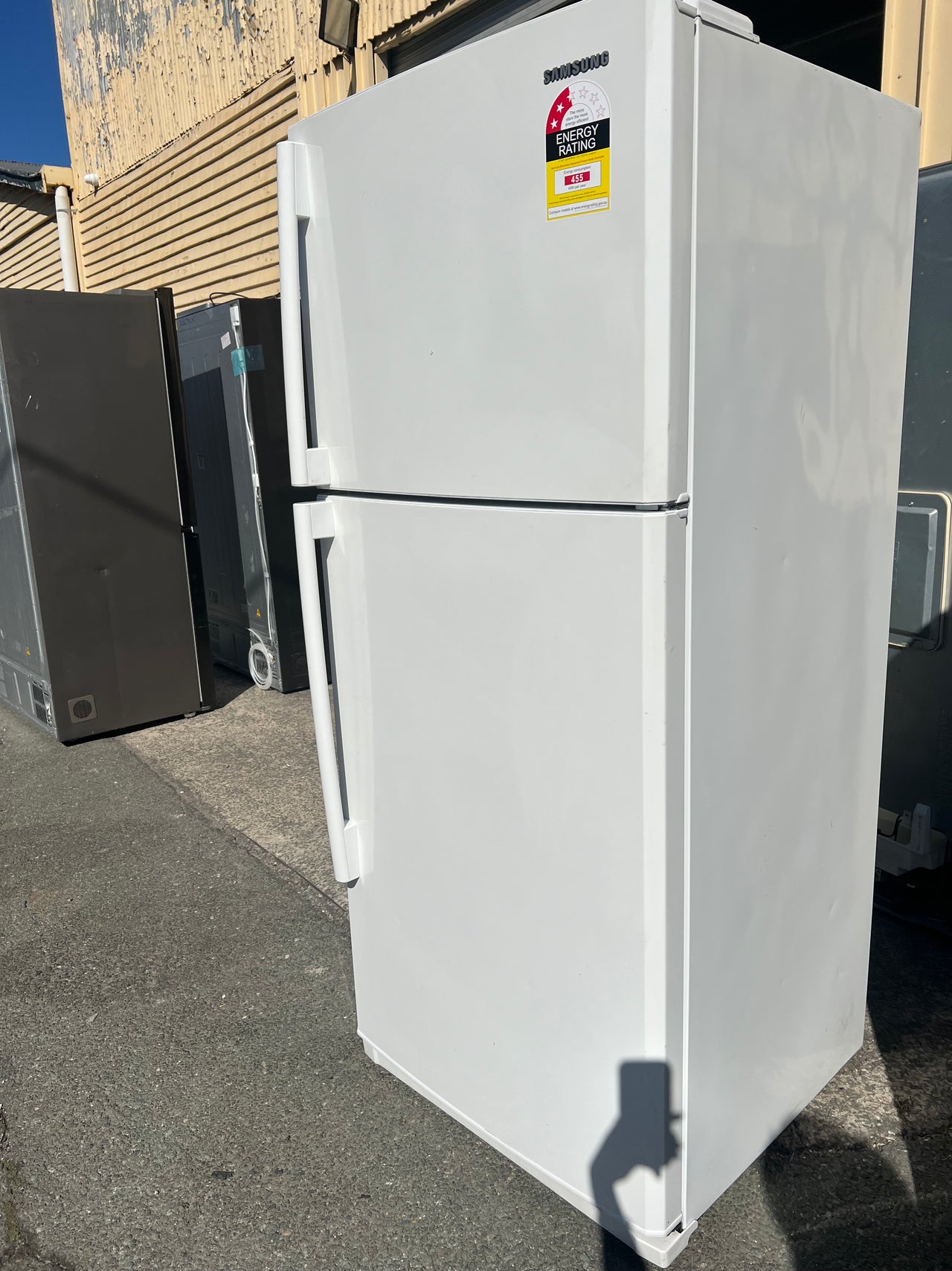 Second hand 434L Samsung Fridge Model: SR432NW - Second Hand Appliances Geebung