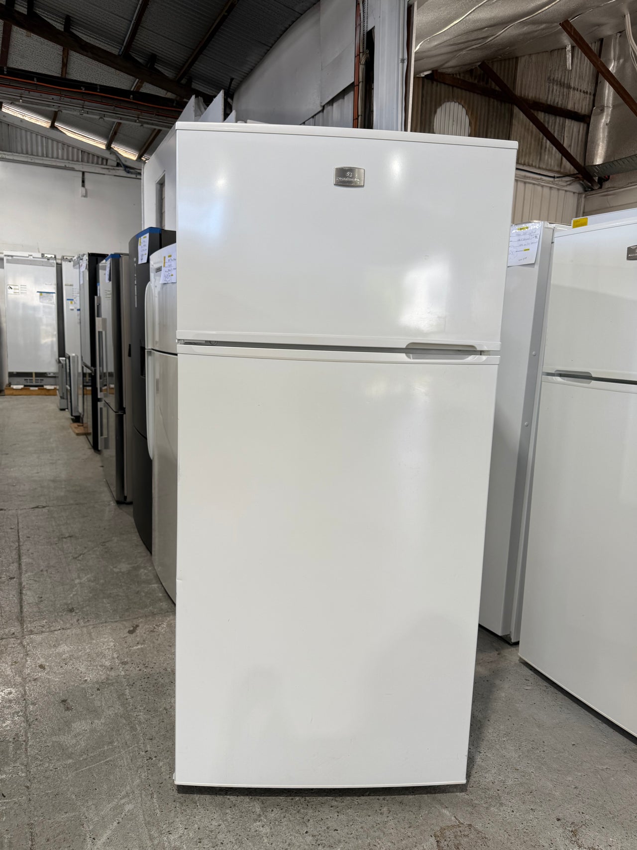 Second hand Kelvinator KTM5200WB 520-liter top-mount refrigerator