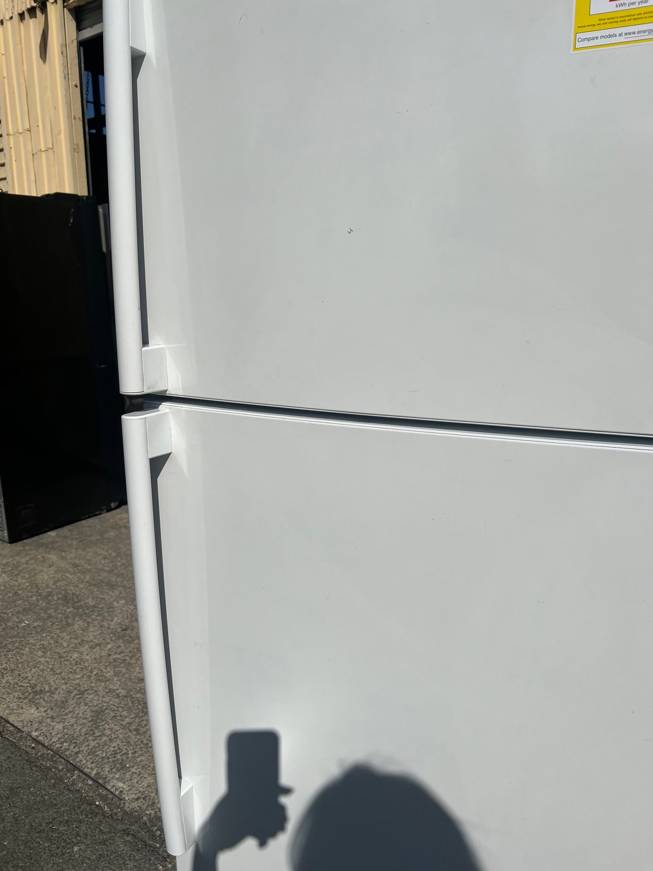 Second hand 434L Samsung Fridge Model: SR432NW - Second Hand Appliances Geebung