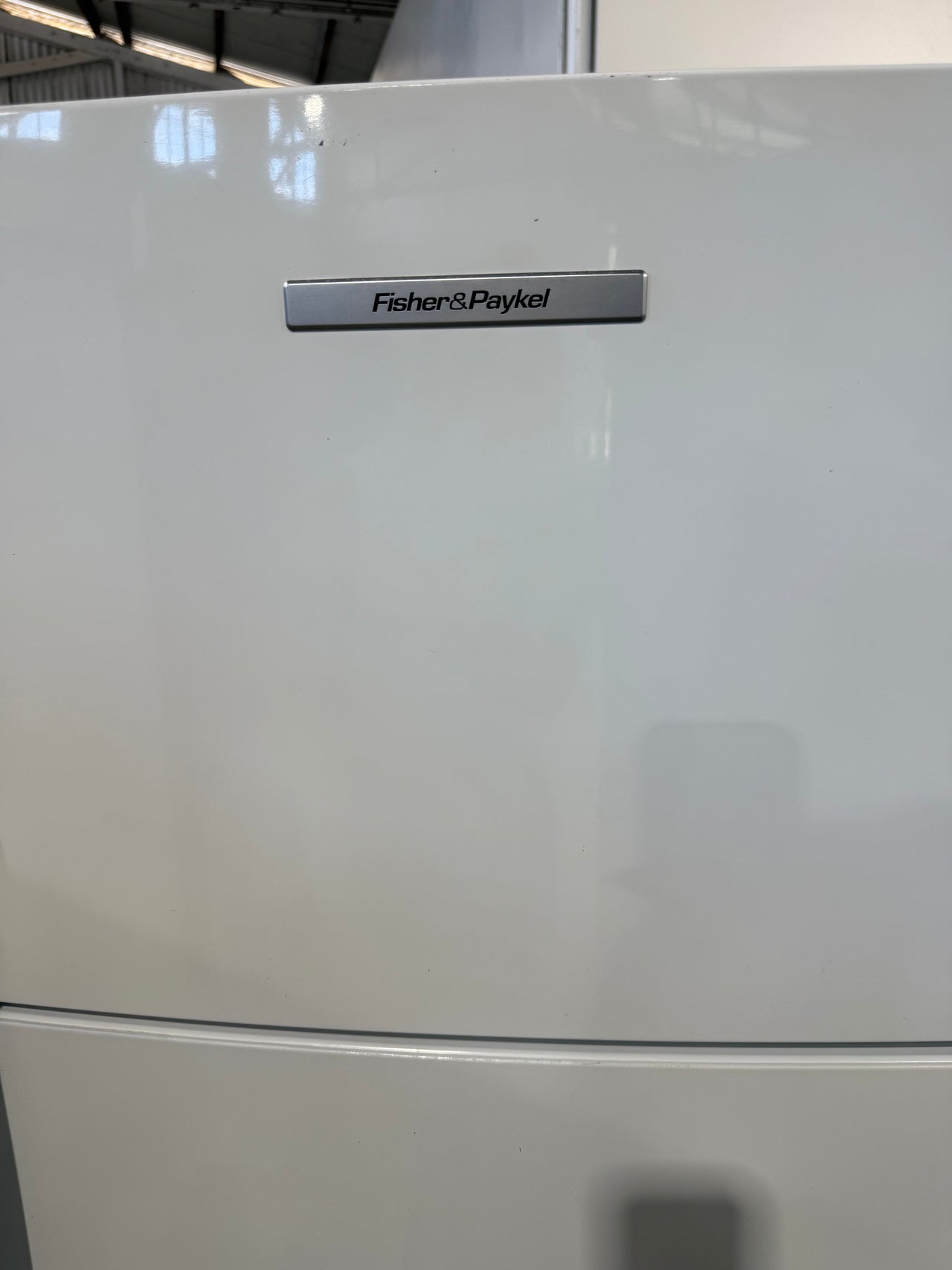 Second hand Second hand 380L Fisher & Paykel Fridge Freezer E381TRT