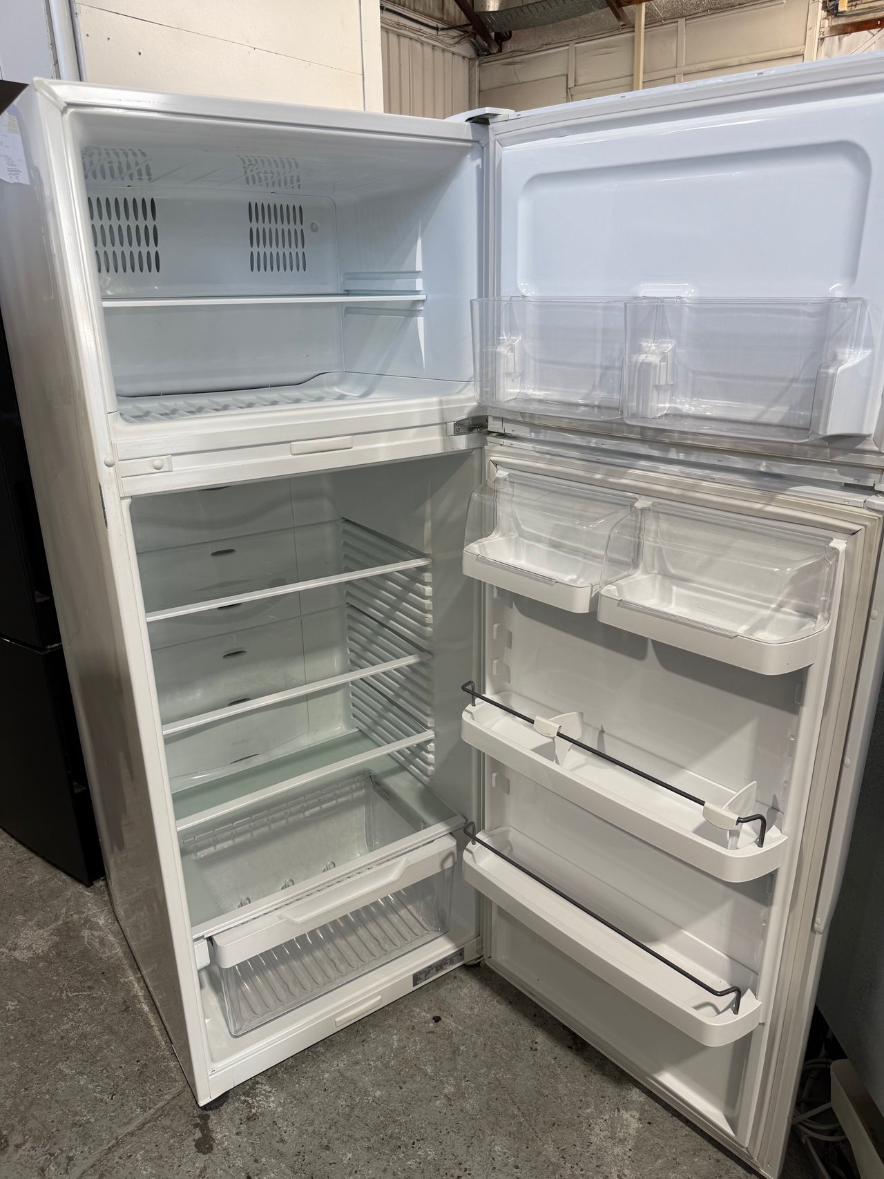 Second hand Second hand 380L Fisher & Paykel Fridge Freezer E381TRT