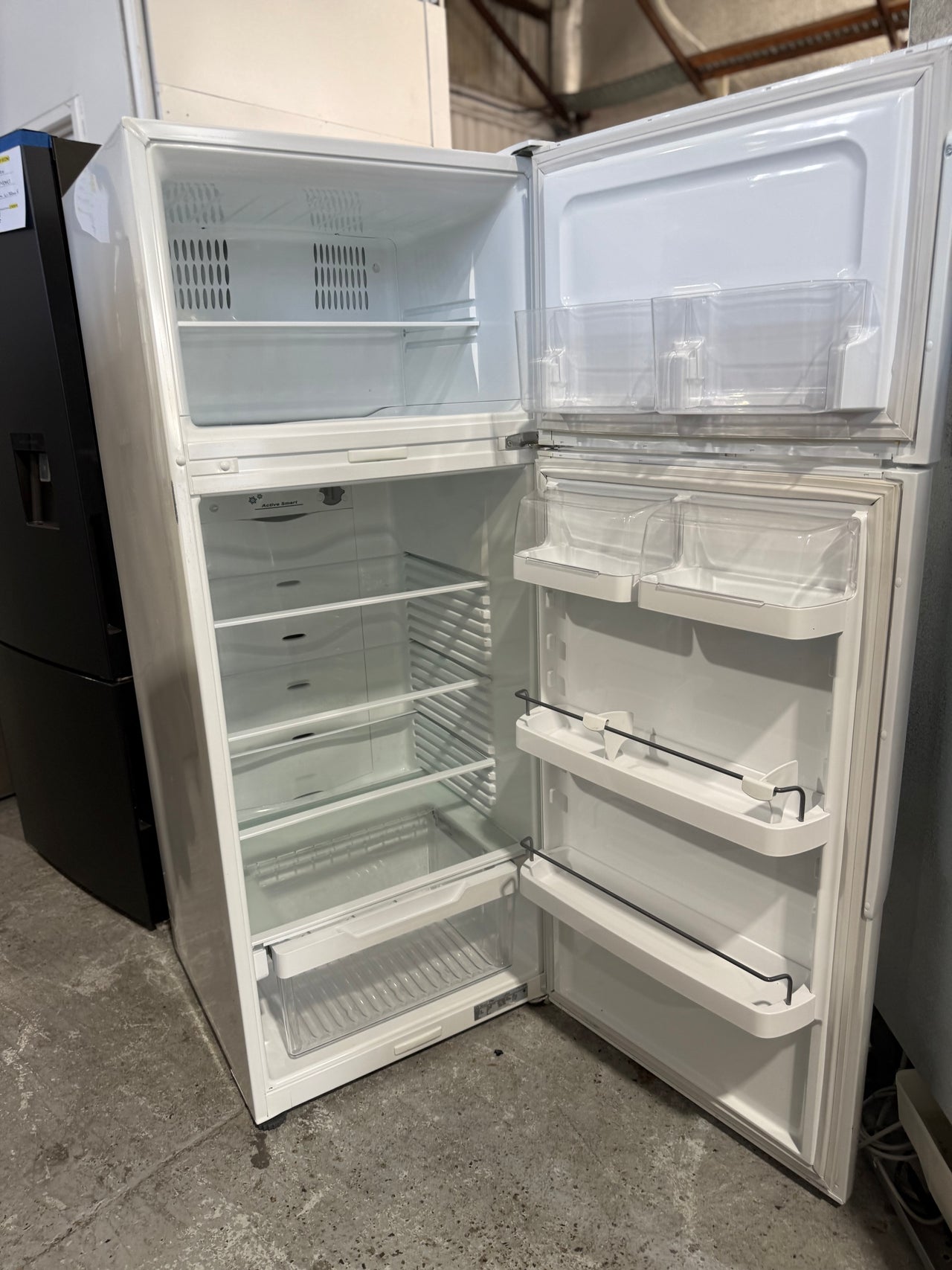 Second hand Second hand 380L Fisher & Paykel Fridge Freezer E381TRT