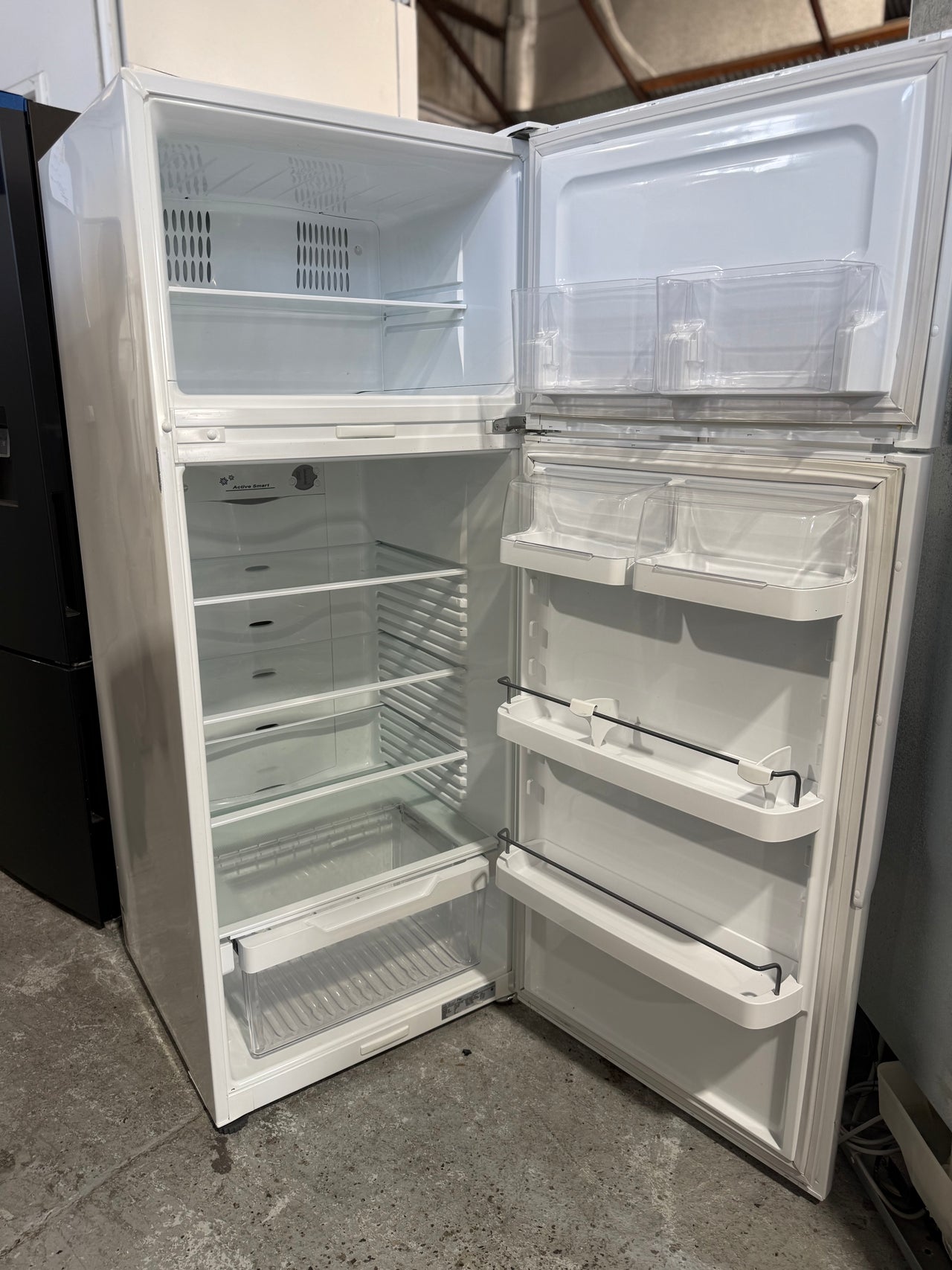 Second hand Second hand 380L Fisher & Paykel Fridge Freezer E381TRT