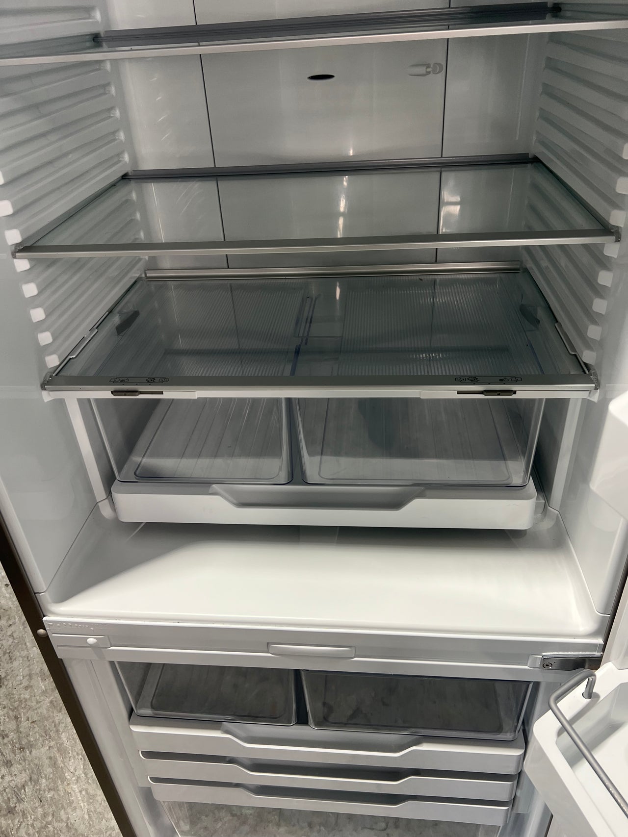 Factory second Fisher & Paykel 413L Bottom Mount Fridge Model: RF442BRPX6 - Second Hand Appliances Geebung