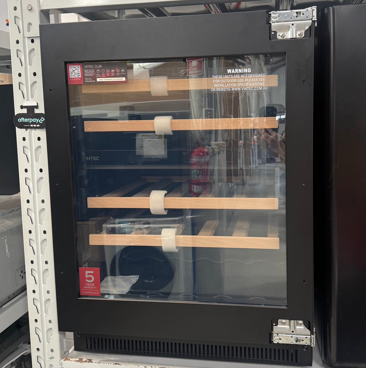 Factory second Vintec VWD820SAP-X Luxe Harmony 31-Bottle Integrated Dual Zone Wine Cabinet