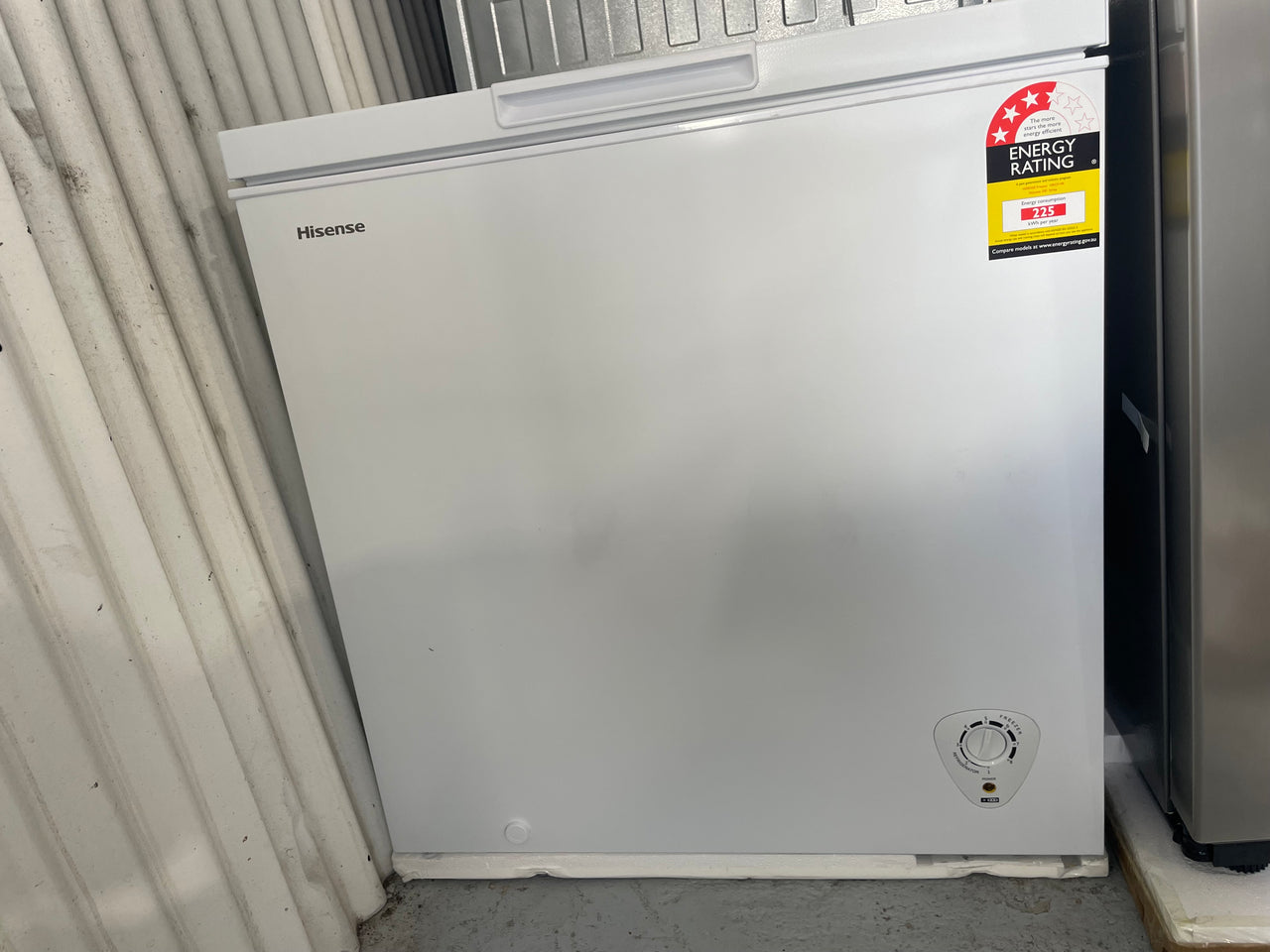 Factory second/Carton damaged Hisense HRCF199 200L Hybrid Chest Freezer (White) HRCF199 - Second Hand Appliances Geebung