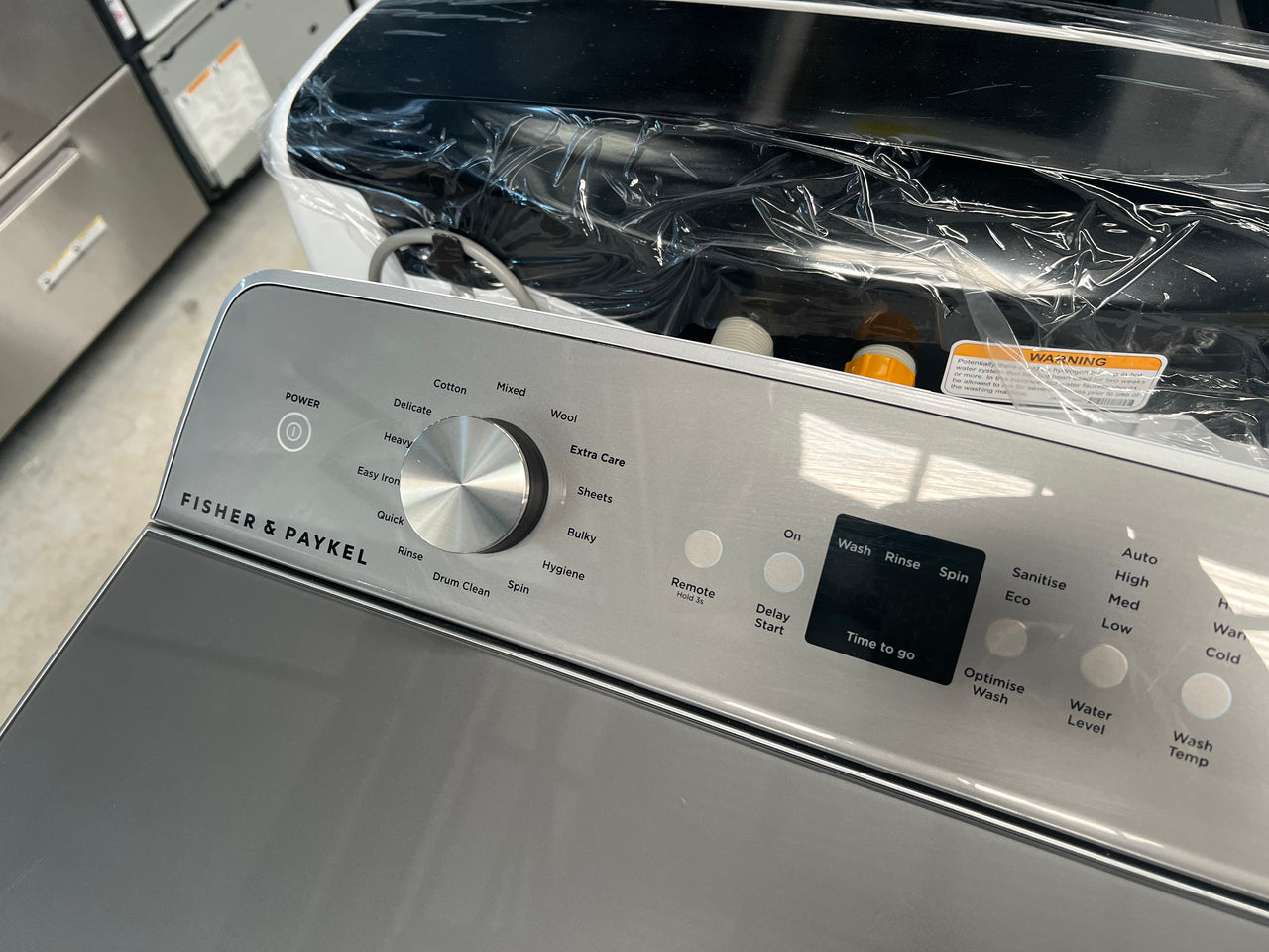 Factory second Fisher&Paykel 8kg Top Load Washer Model: WL8058G1 - Second Hand Appliances Geebung