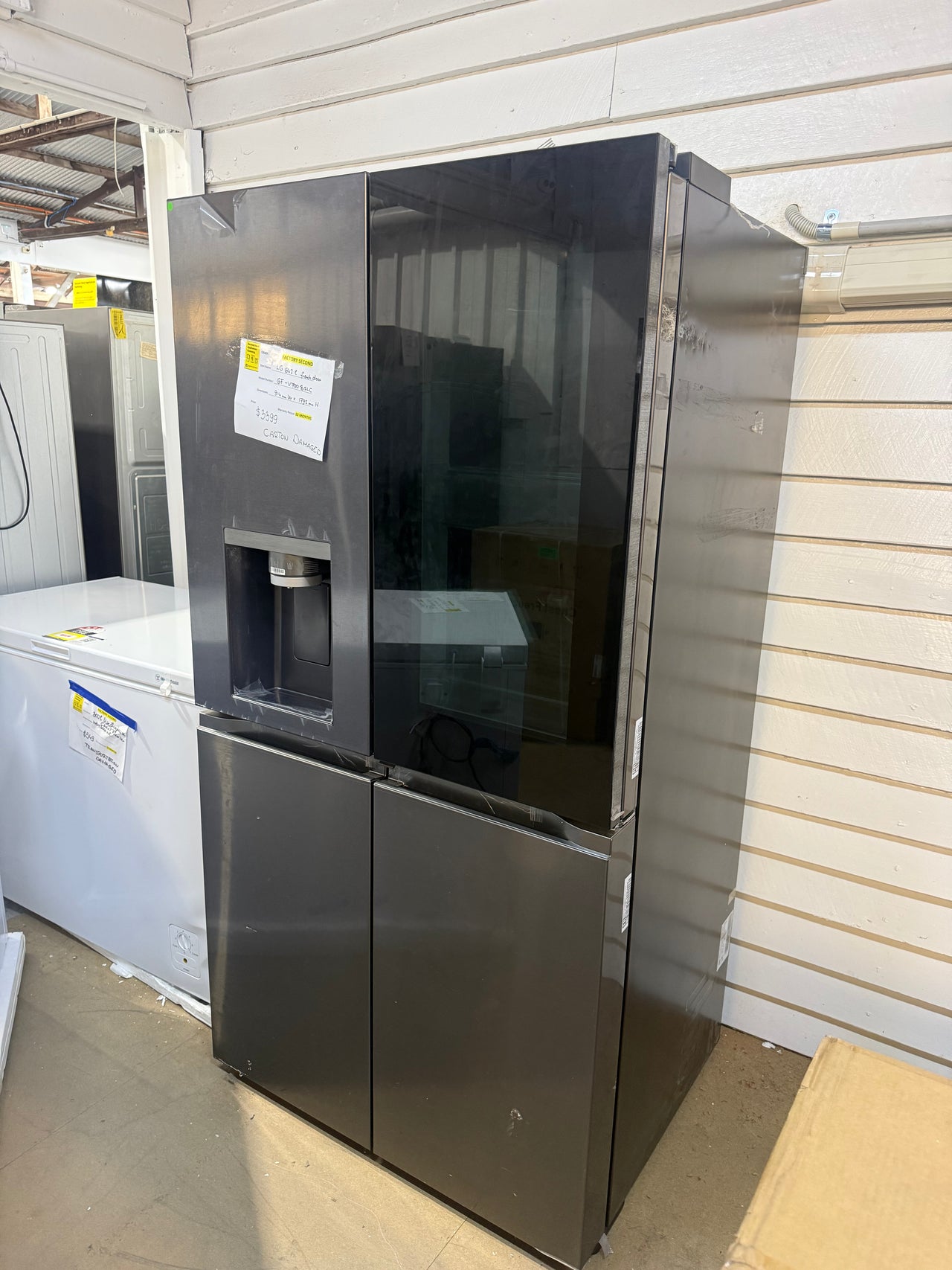 Transportation damaged LG 642L InstaView French Door Fridge – GF-V700BSLC