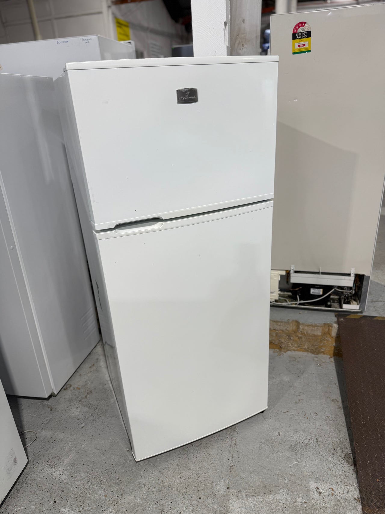 Second hand Kelvinator KTM4200WB – 420L Top Mount Refrigerator