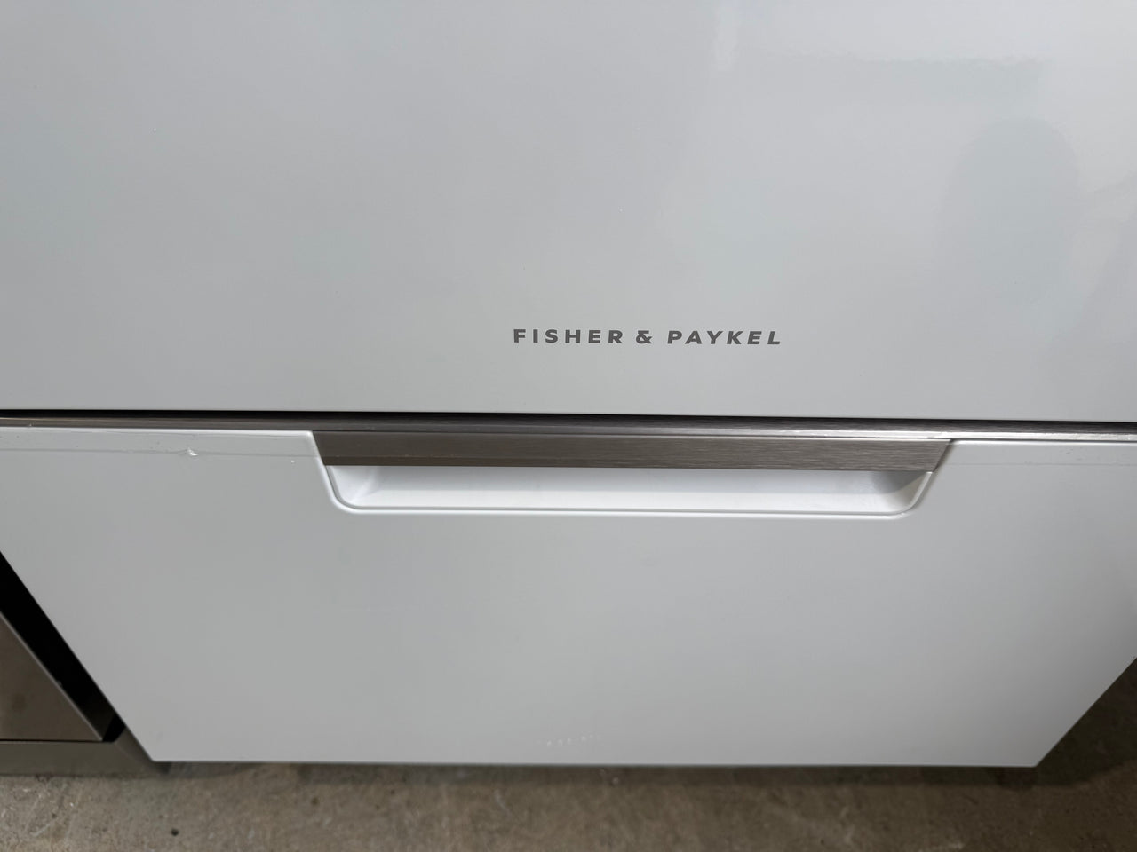 Factory second Fisher&Paykel DD60DCW9 Double DishDrawer™ Dishwasher