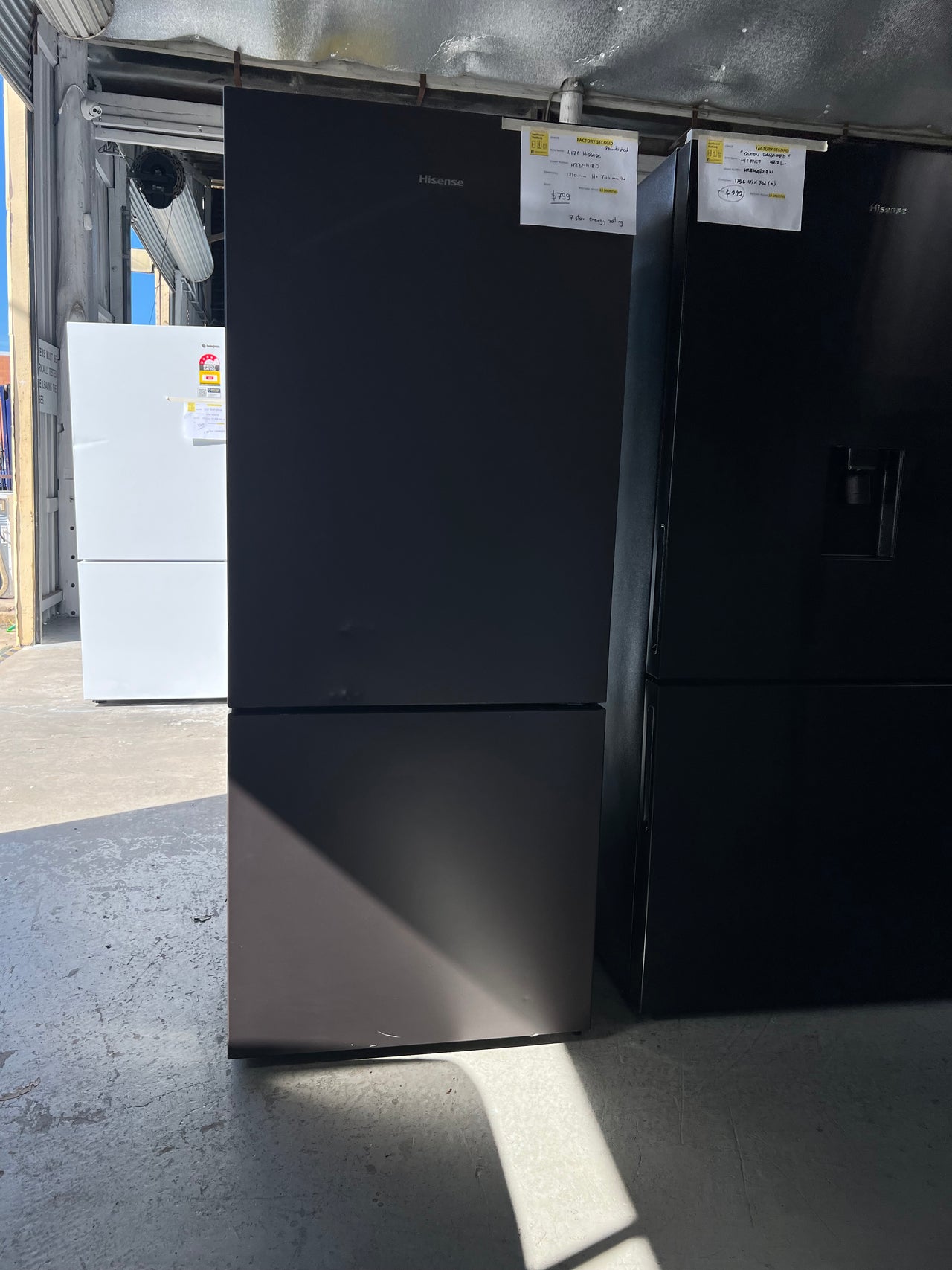 Factory second Hisense 417L Bottom Mount Refrigerator HRBM418D with 7 star energy rating - Second Hand Appliances Geebung