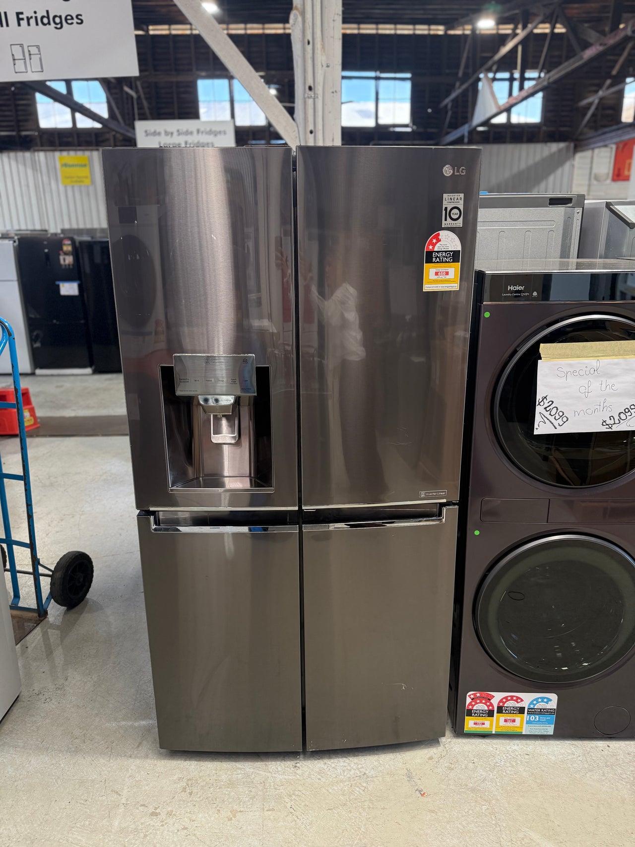 Factory second Factory second LG 708 L French Door Refrigerator – Matte Black Stainless Steel, Door-in-Door® GF-D708BSL