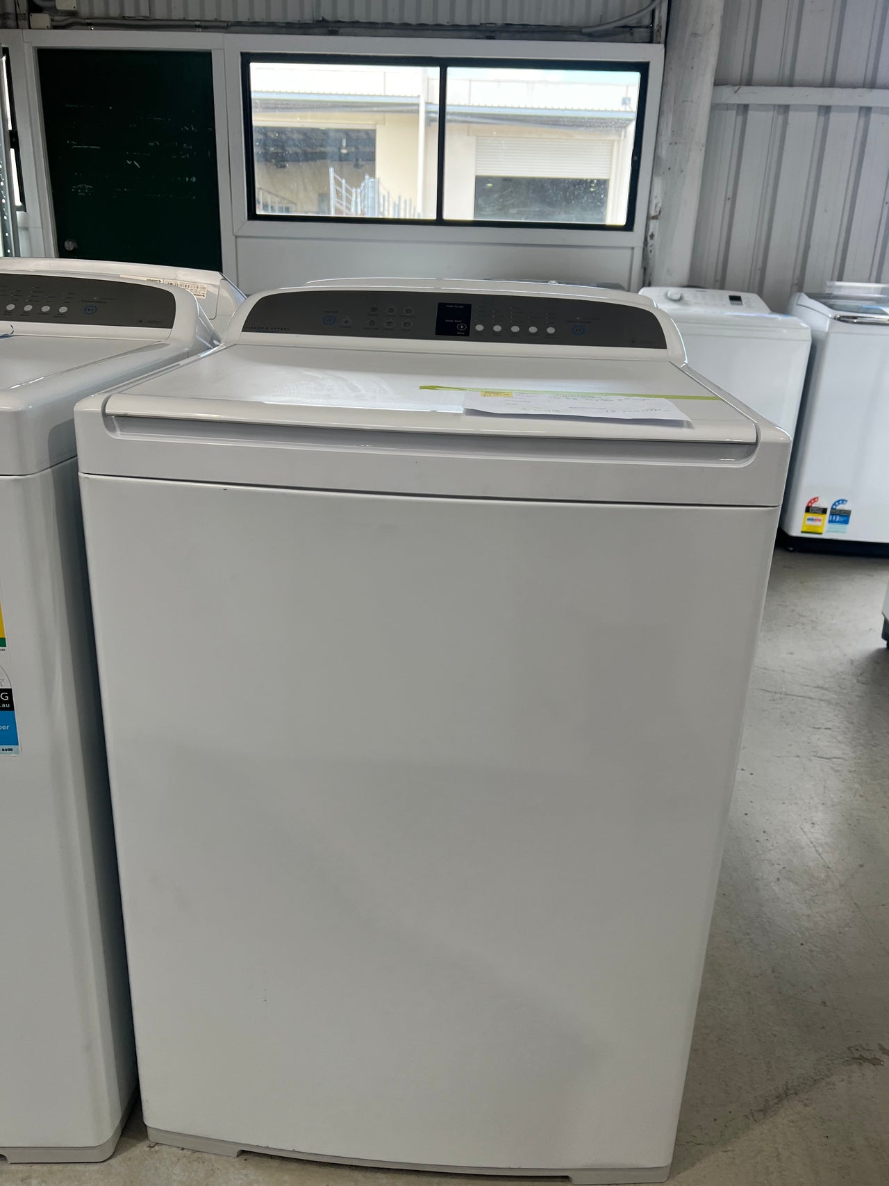 Factory second Fisher&Paykel 10kg Top Load washing machine WA1068G2 - Second Hand Appliances Geebung