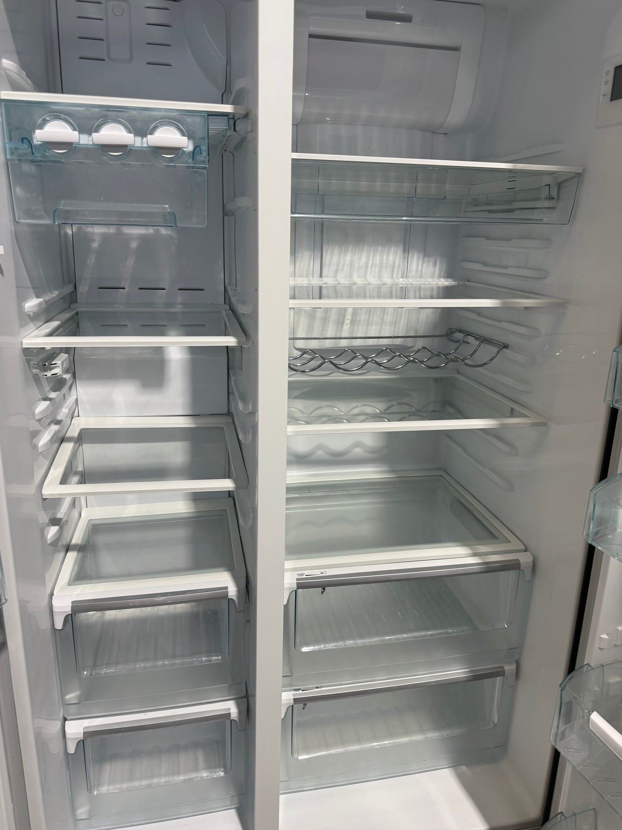 Second hand Westinghouse WSE7000SF – 700L Side-by-Side Refrigerator