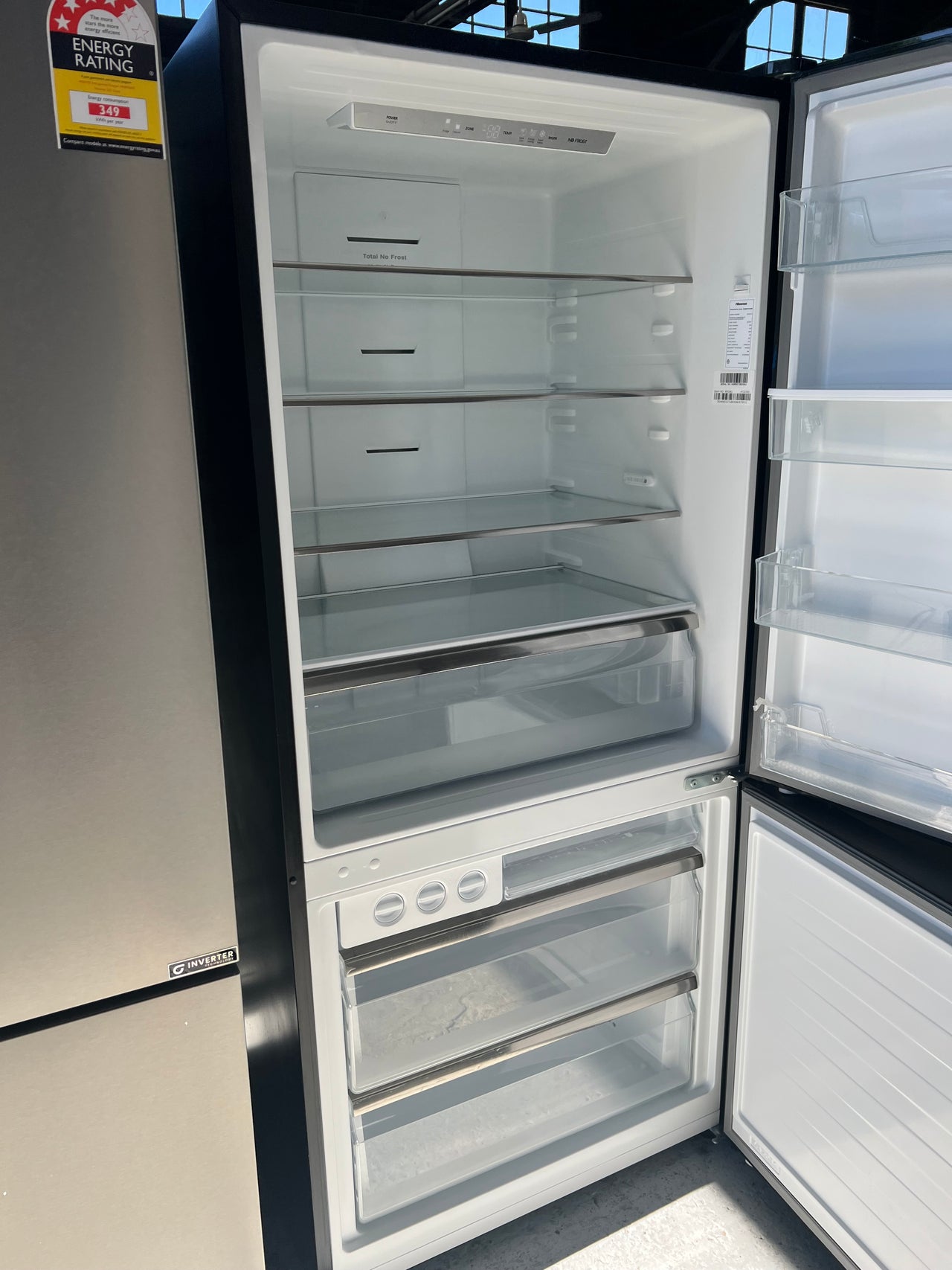 Factory Second Hisense 482L PureFlat Bottom Mount Refrigerator Model: HRBM482BW - Second Hand Appliances Geebung