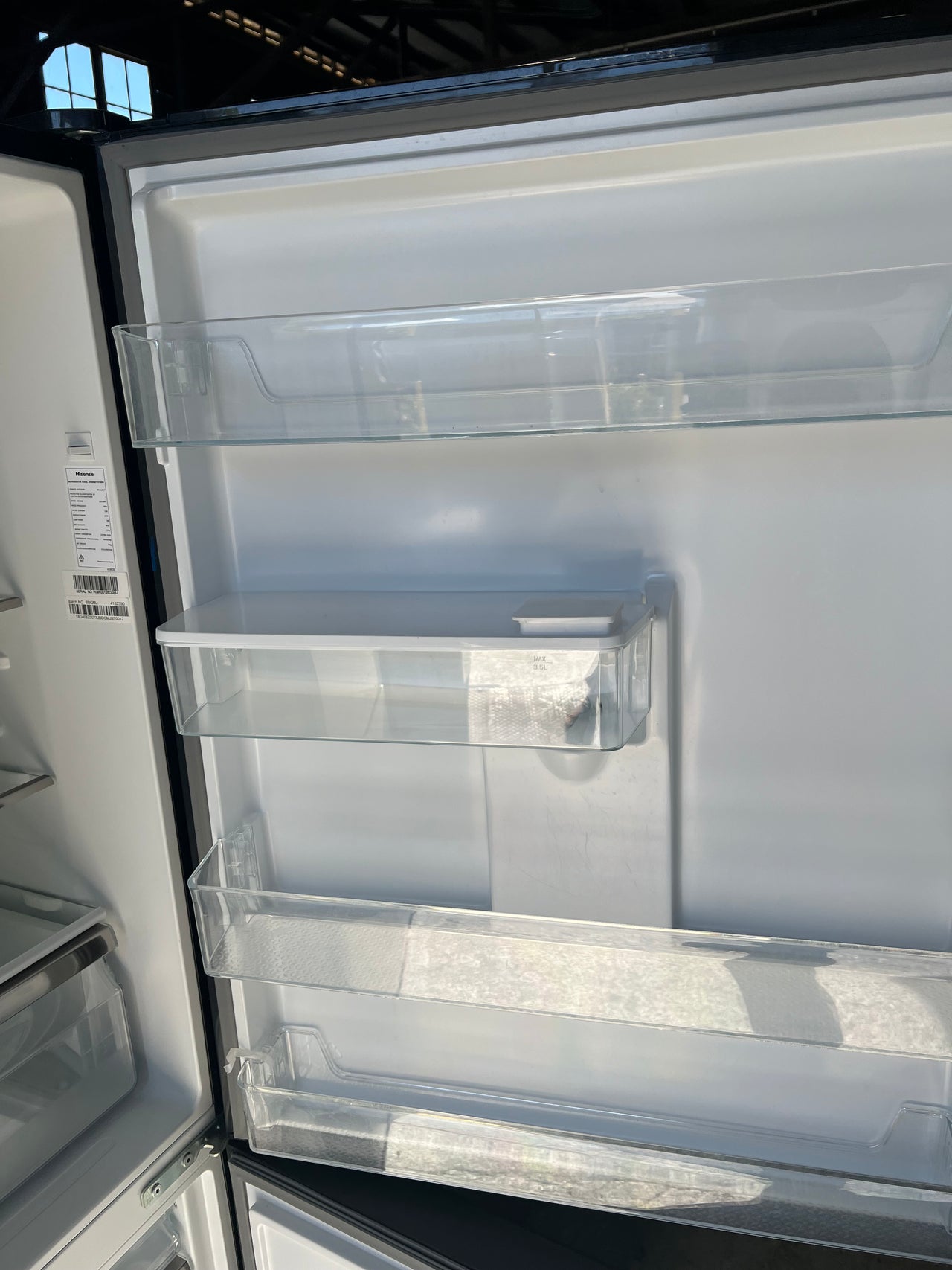 Factory Second Hisense 482L PureFlat Bottom Mount Refrigerator Model: HRBM482BW - Second Hand Appliances Geebung