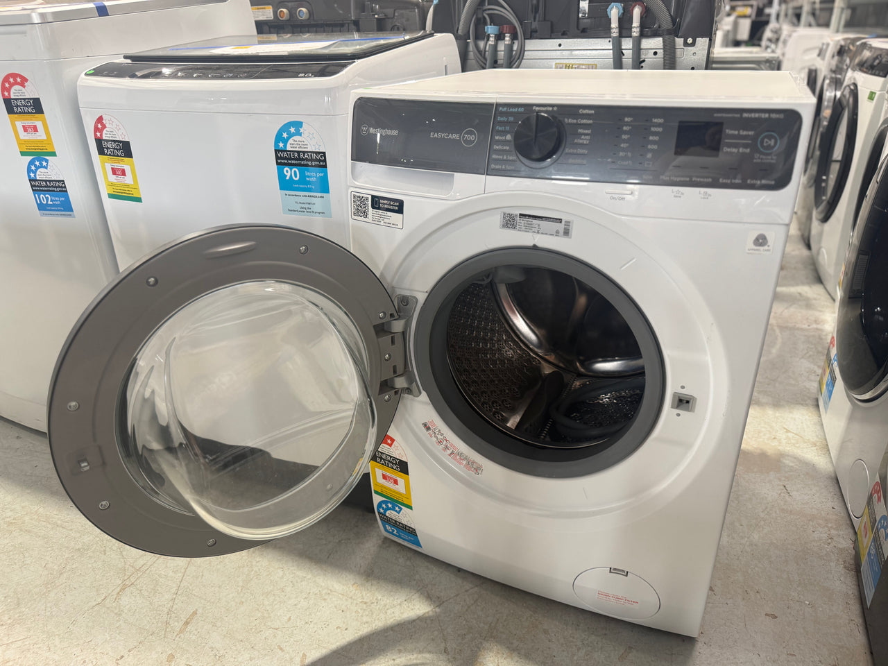 Second hand Westinghouse 10kg Front Load Washer Model: WWF1044M7WA