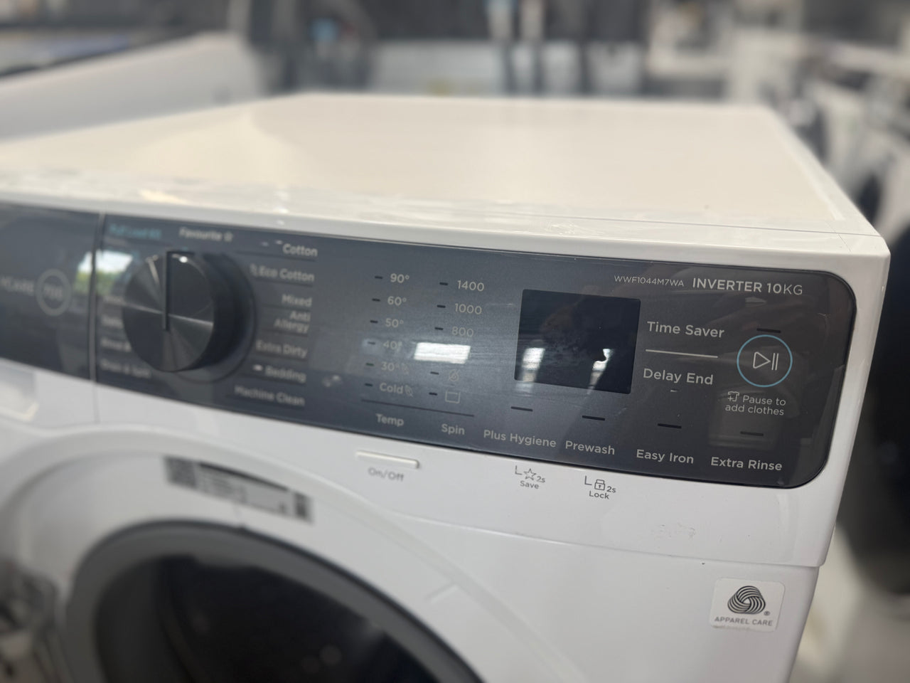 Second hand Westinghouse 10kg Front Load Washer Model: WWF1044M7WA