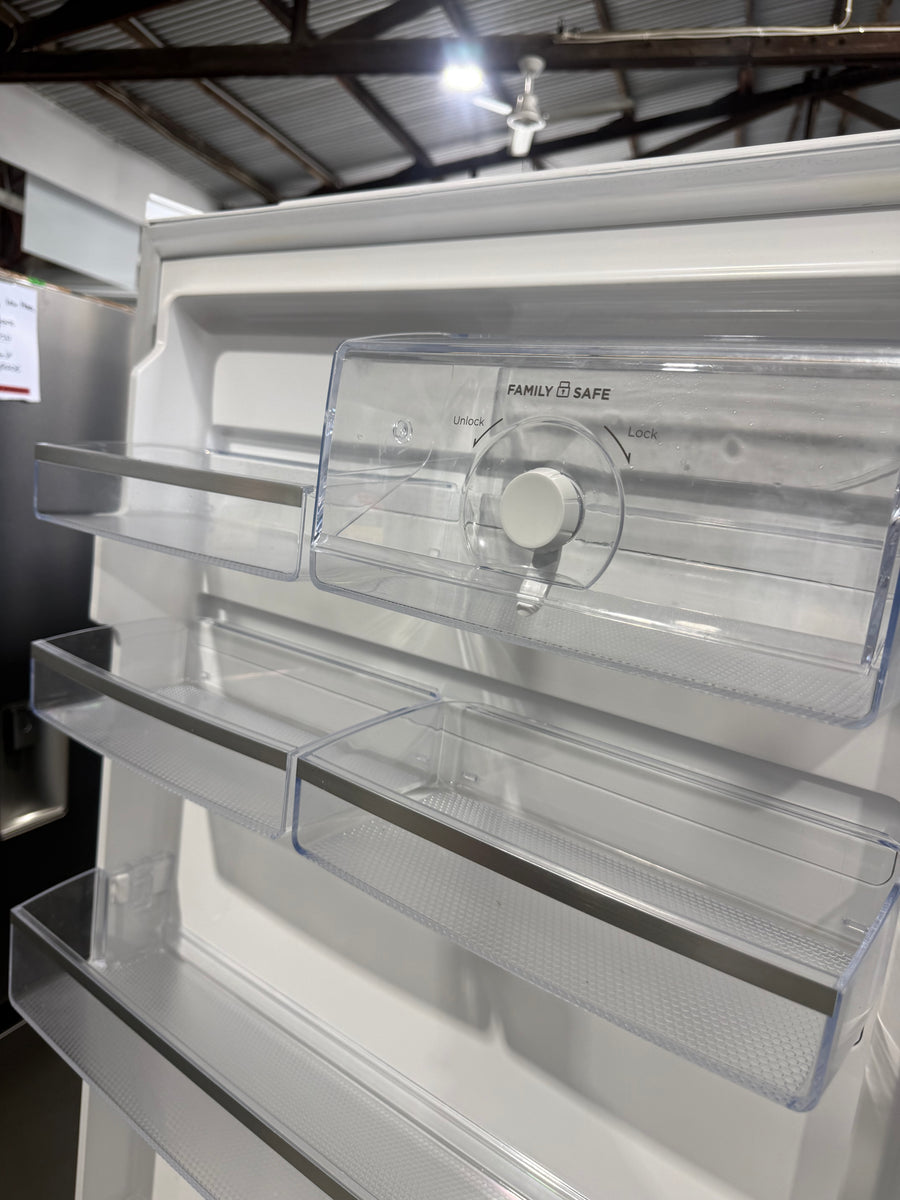 Second hand Westinghouse 425L Bottom Mount Fridge –  WBE4302WC