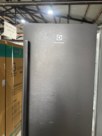Thumbnail for Second hand Electrolux 562L Quad Door Refrigerator – EQE5607BA