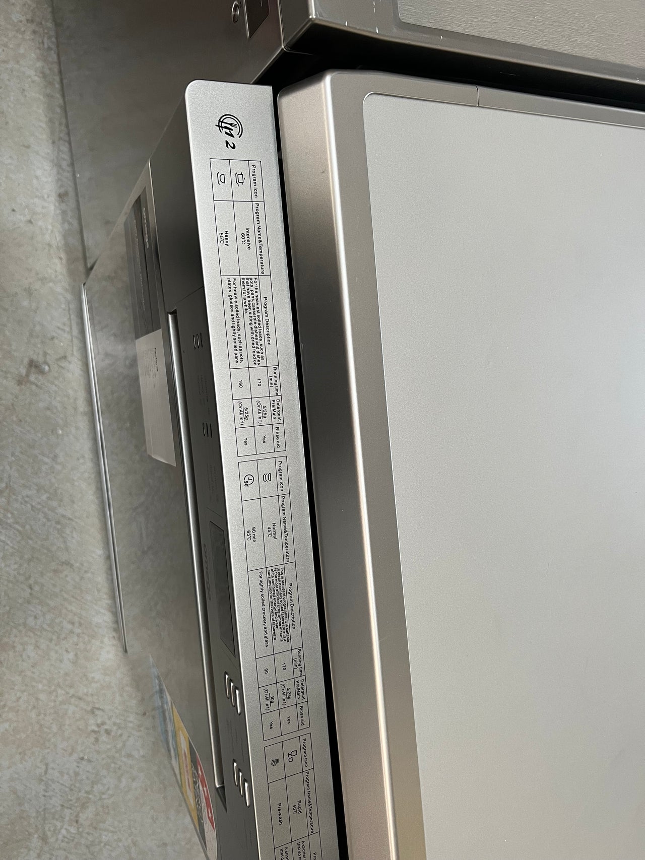 Factory second Omega 60cm stainless steel dishwasher ODW702X Second