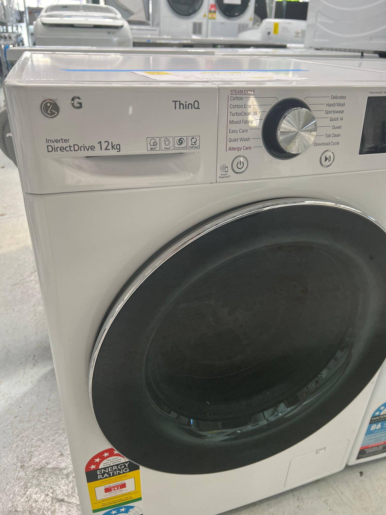 Factory second LG 12kg Front Load Washer WV9-1412W - Second Hand Appliances Geebung