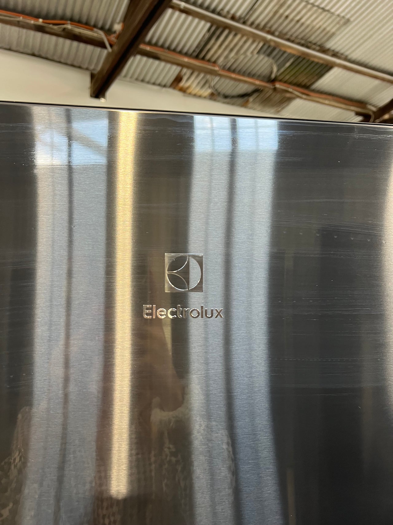 Second hand Electrolux 609L French Door Refrigerator EHE6899BA