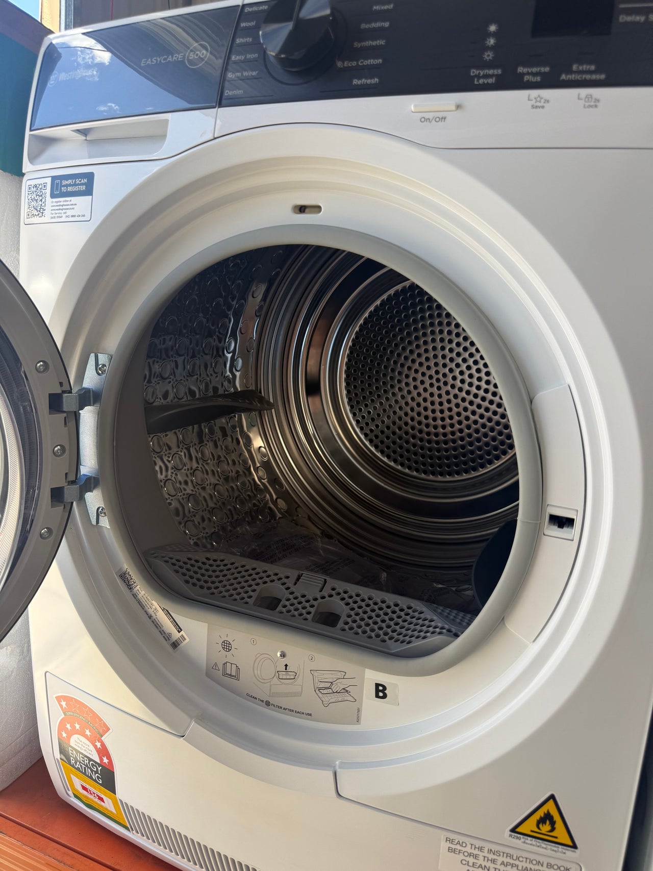 Factory second Westinghouse 8kg EasyCare 500 Heat Pump Dryer (WDH804N7WA)&nbsp; - Second Hand Appliances Geebung