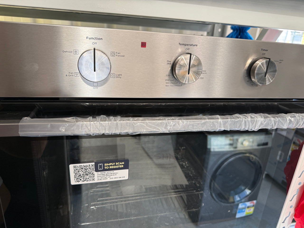 Factory second Westinghouse 60cm Stainless Steel Multi-Function Oven WVE6314SD