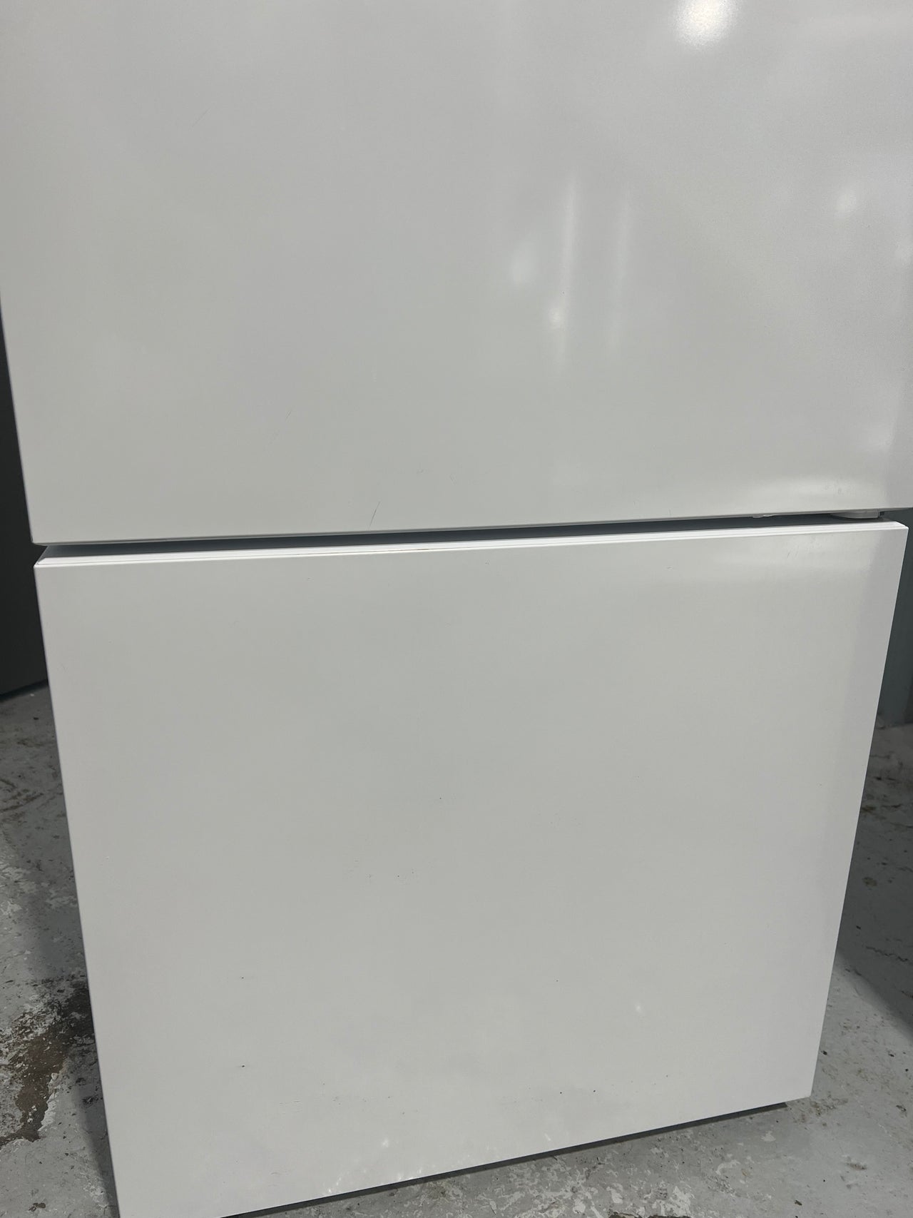 Factory Second FISHER & PAYKEL 413L NET WHITE BOTTOM MOUNT FRIDGE - RF442BRPW6 - Second Hand Appliances Geebung