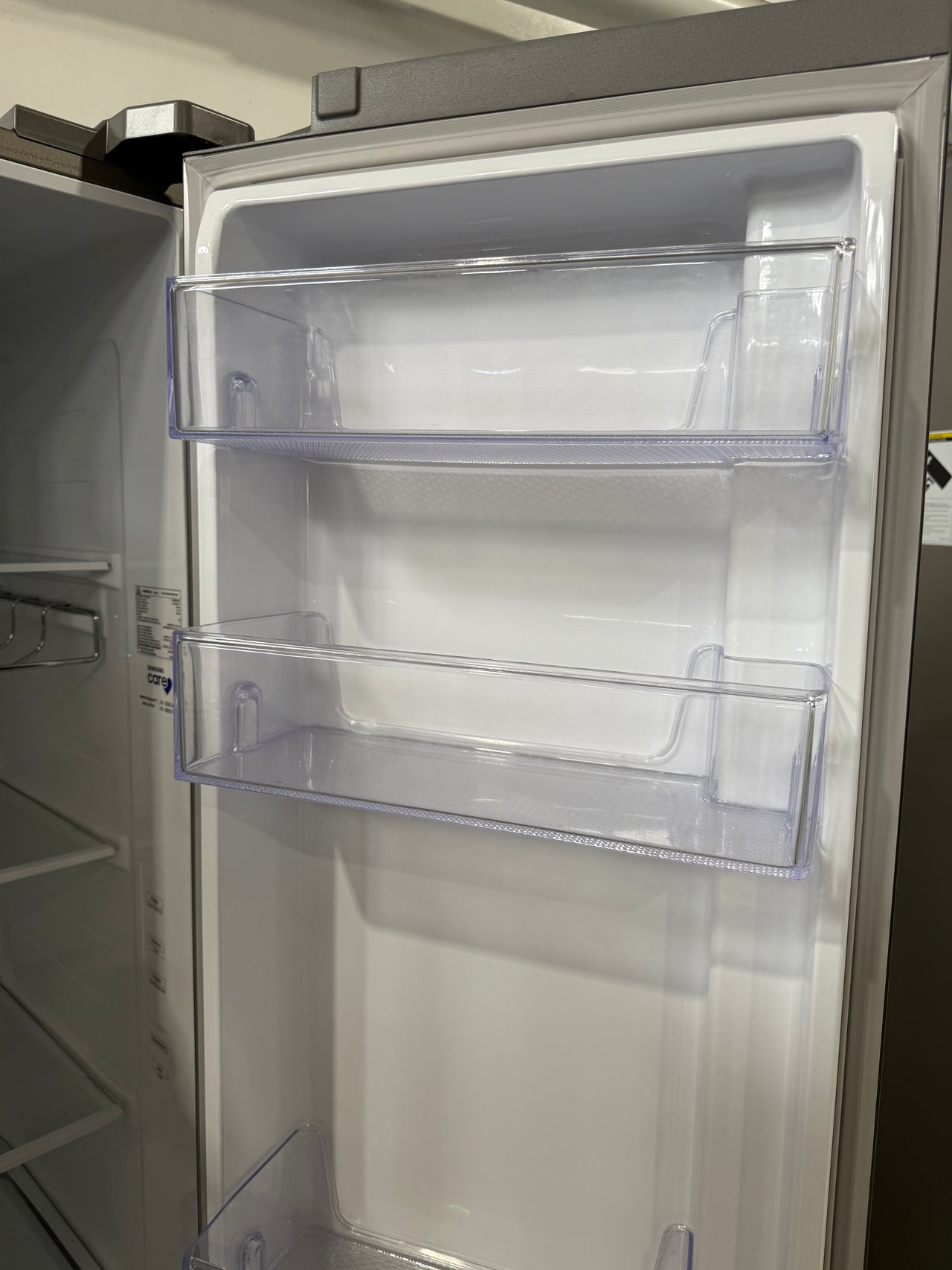 Second hand Samsung SRS693NLS 655-liter side-by-side refrigerator