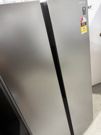 Thumbnail for Second hand Samsung SRS693NLS 655-liter side-by-side refrigerator