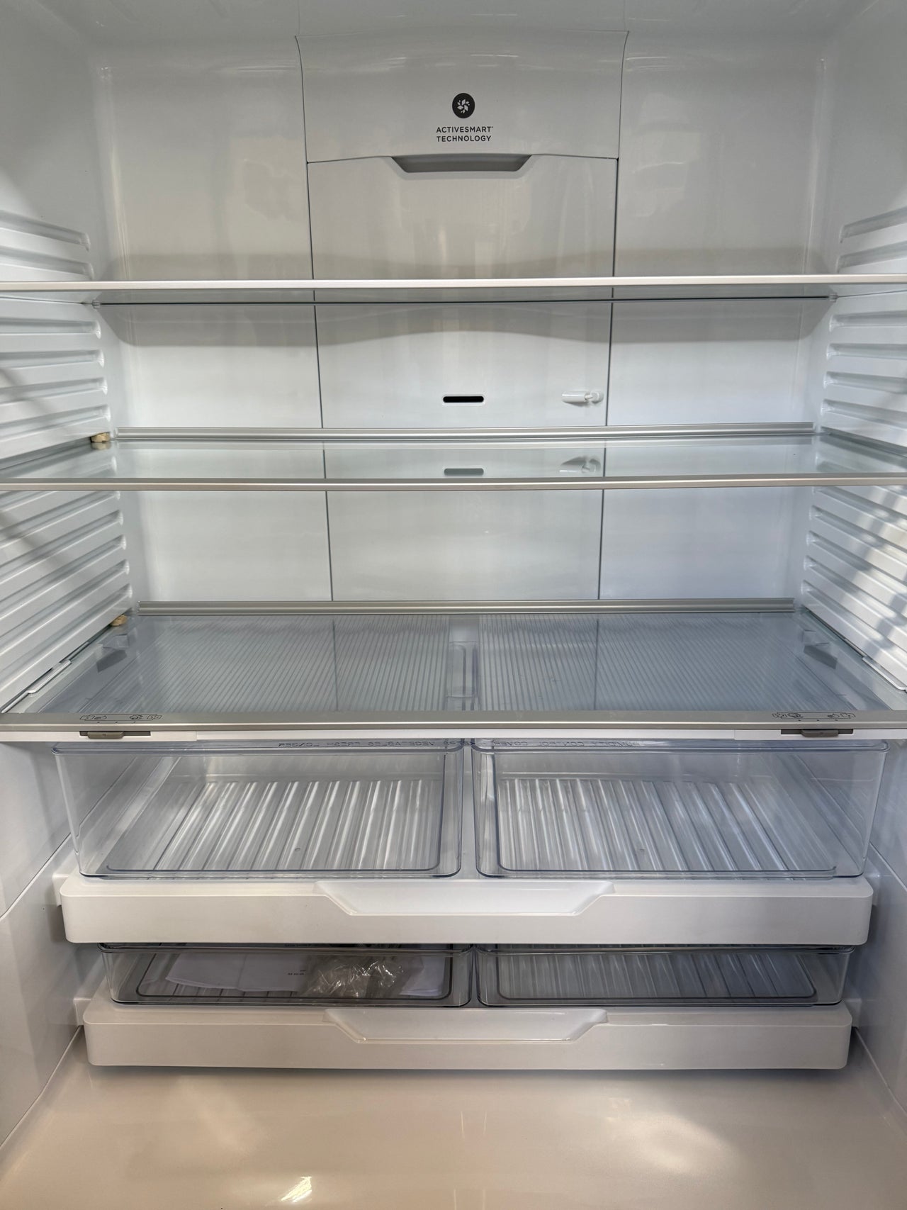 Factory second Fisher & Paykel 614L French Door Fridge – RF610ADX5