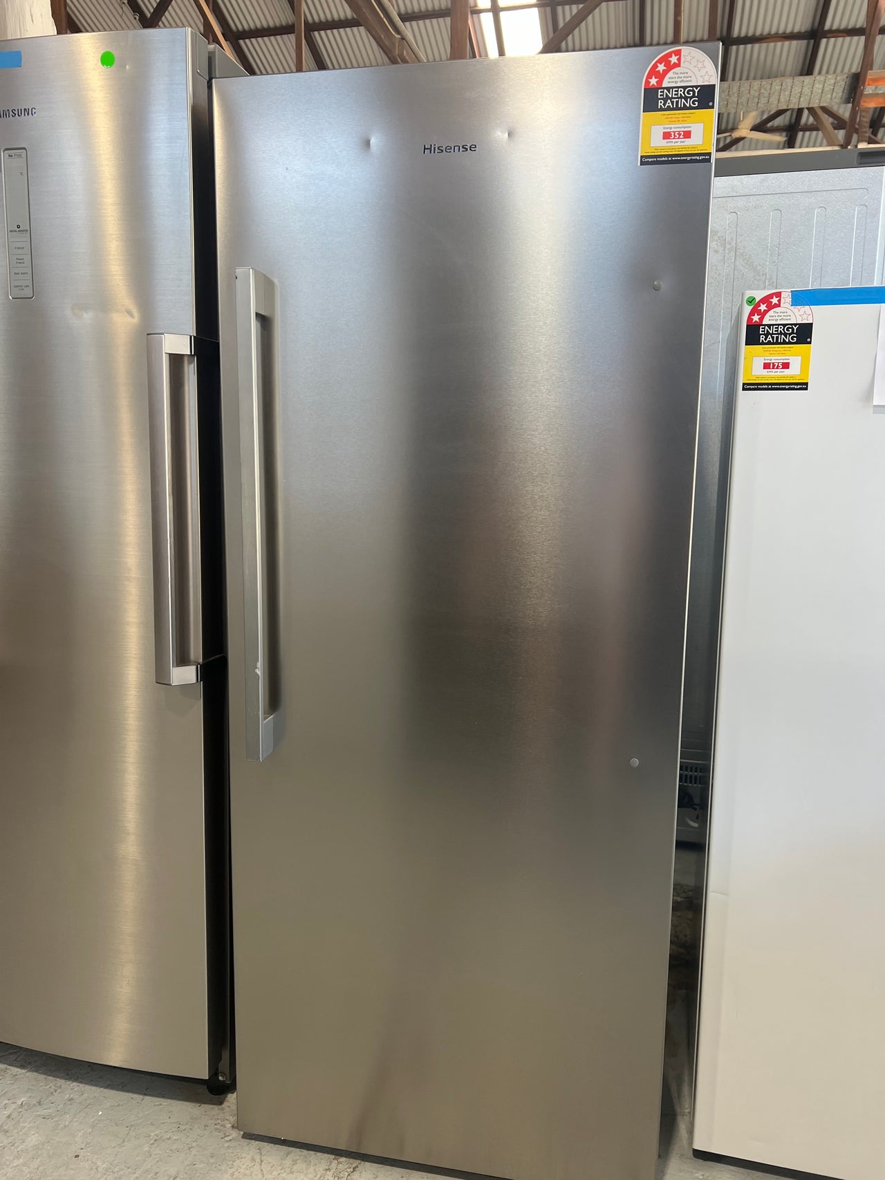 Factory Second Hisense 384L Vertical Hybrid Freezer HRVF384S - Second Hand Appliances Geebung