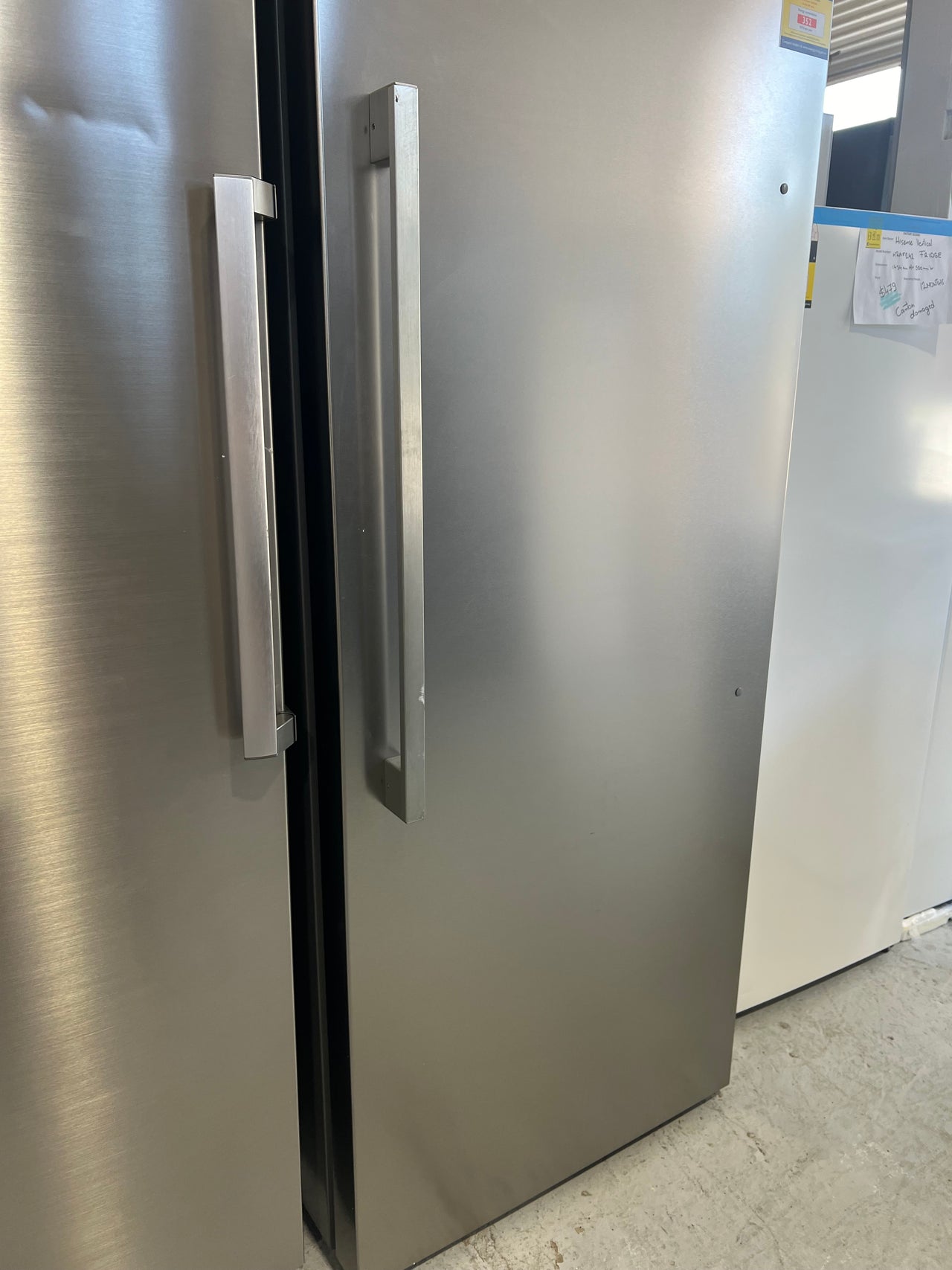 Factory Second Hisense 384L Vertical Hybrid Freezer HRVF384S - Second Hand Appliances Geebung