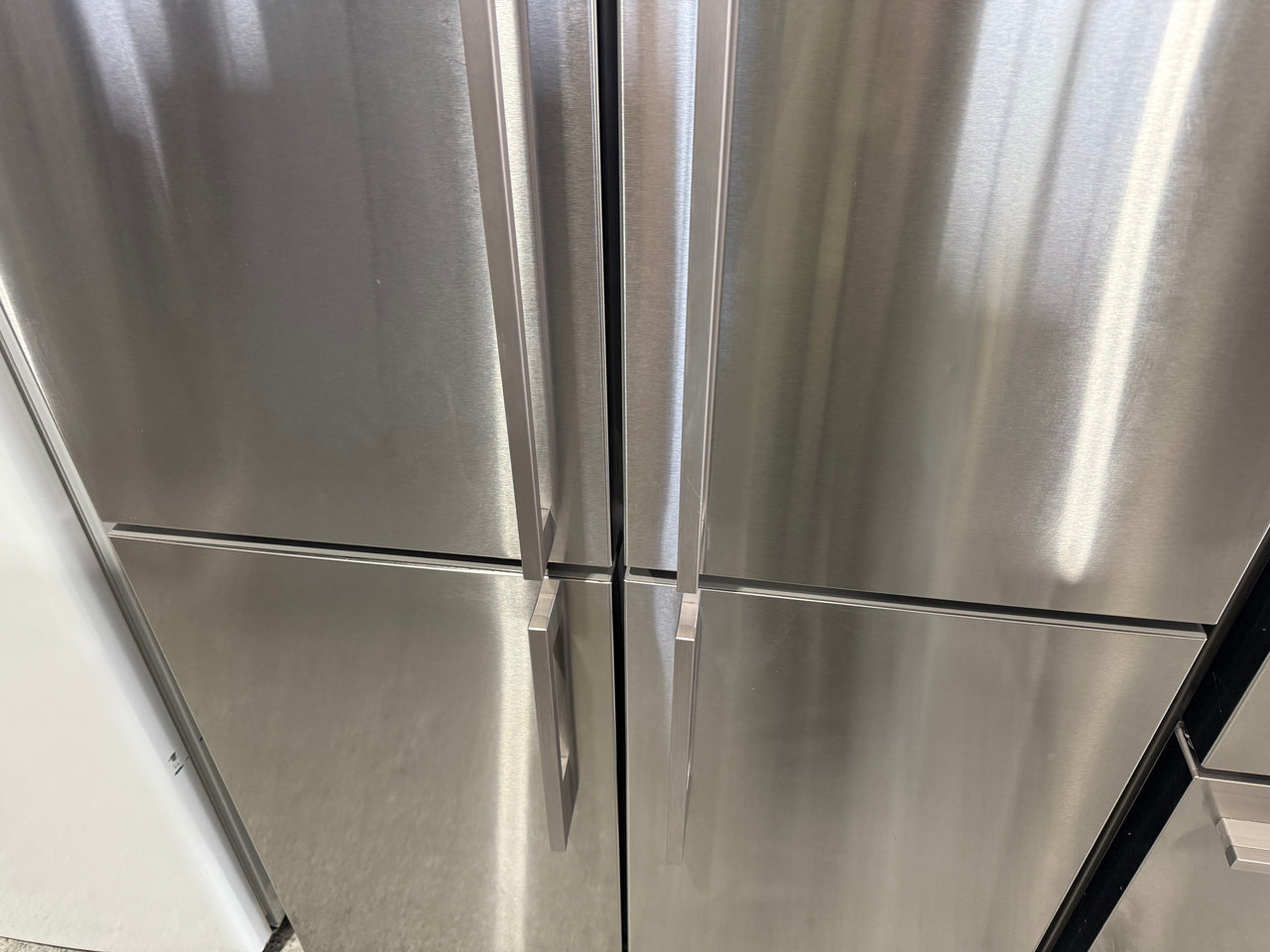 Factory second Fisher & Paykel 605L Quad Door Fridge – RF605QDVX2