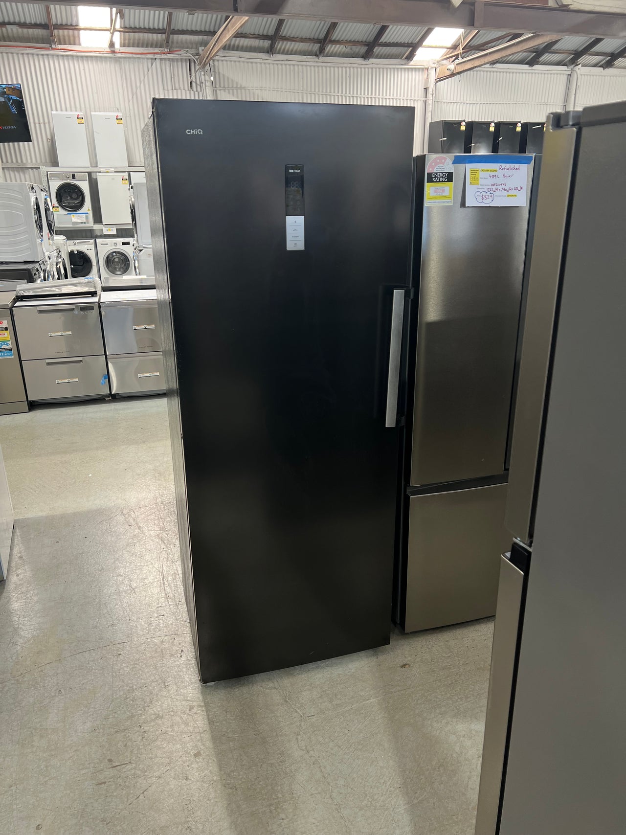 Second hand CHIQ 431L Frost Free Inverter System Hybrid Fridge Freezer CSH430BL - Second Hand Appliances Geebung