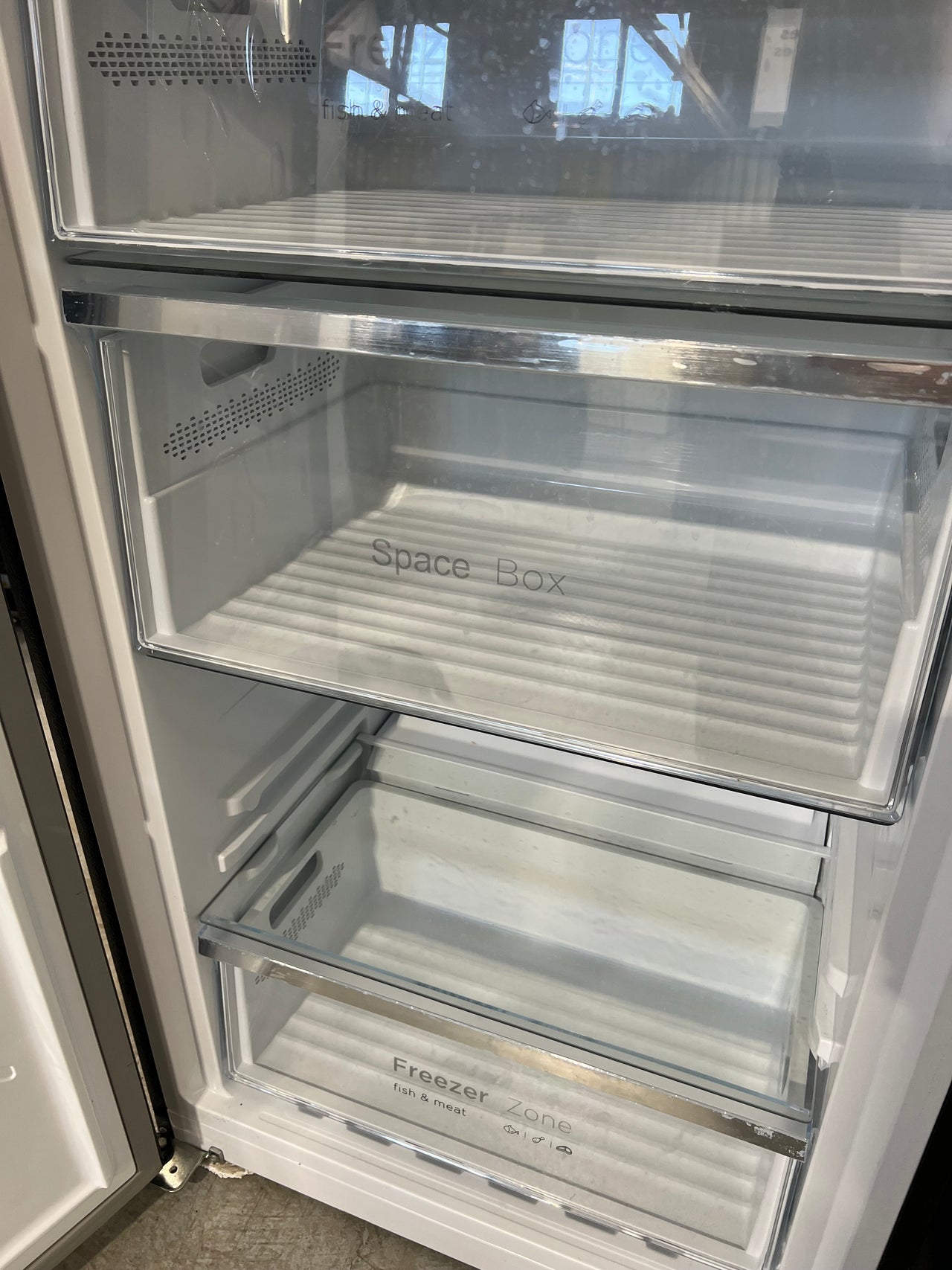 Second hand CHIQ 431L Frost Free Inverter System Hybrid Fridge Freezer CSH430BL - Second Hand Appliances Geebung