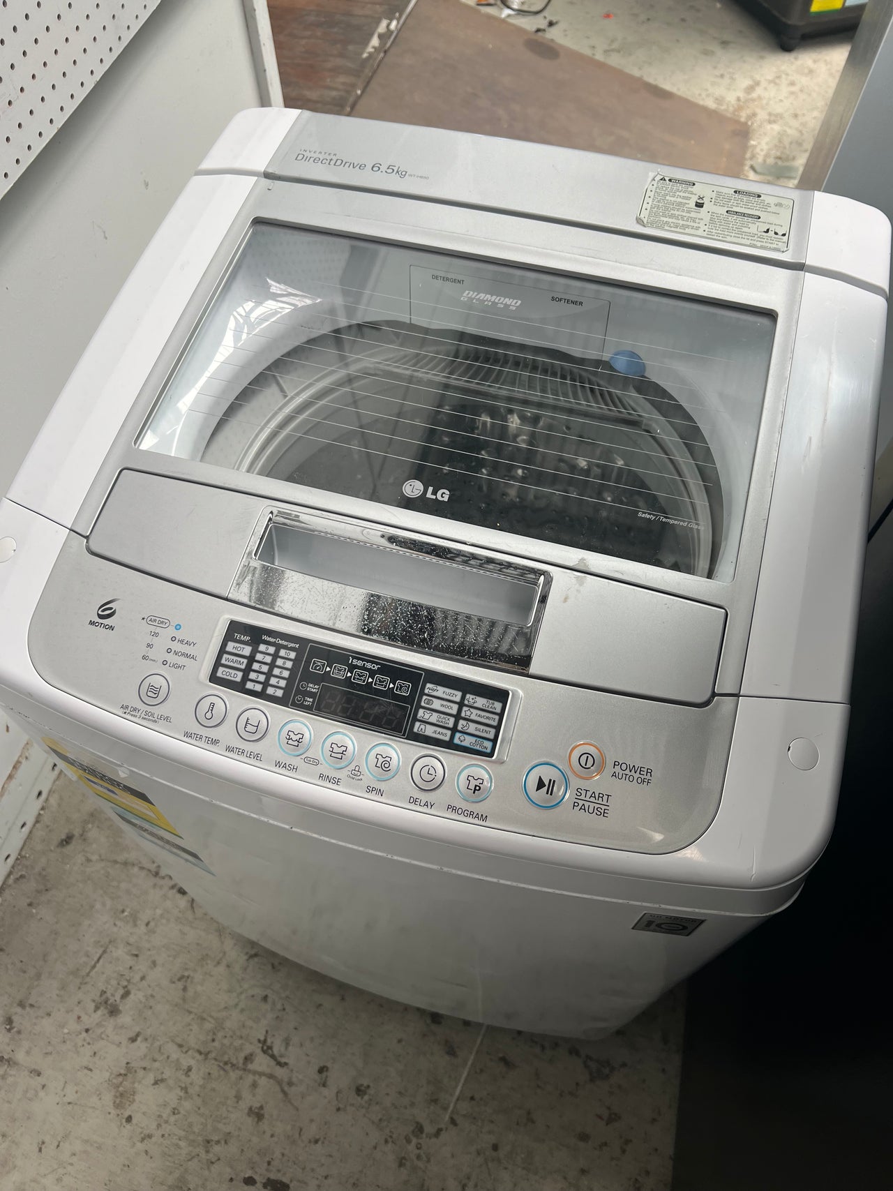 Second hand 6.5kg Top Load LG Washing Machine WTH650