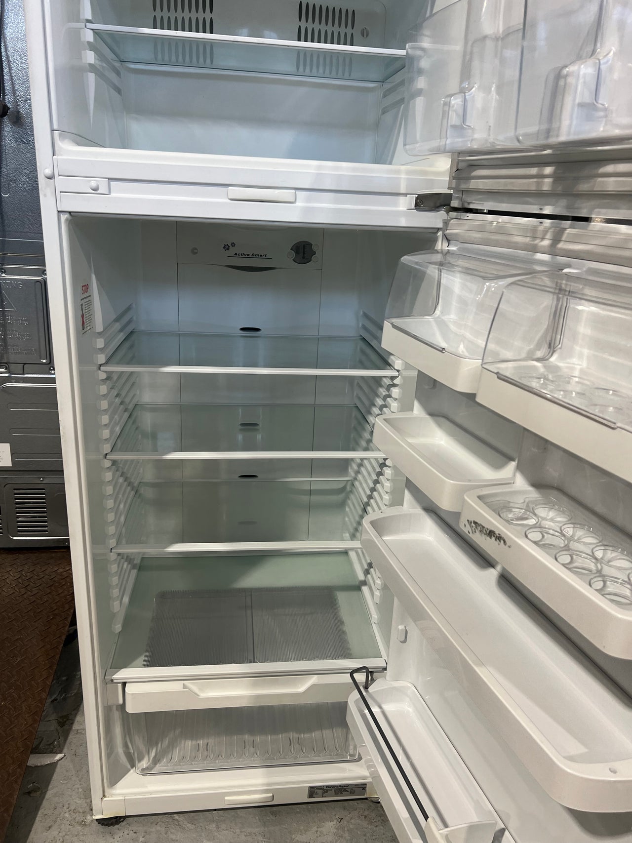 Second hand 411L Fisher & Paykel Fridge Model: E411TRT2