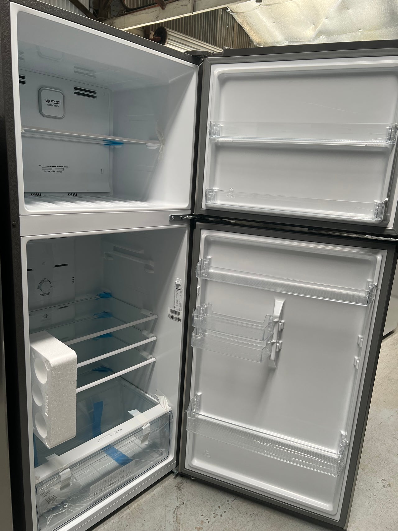 Factory second Hisense HRTF424S 424L Top Mount Fridge (Stainless Steel