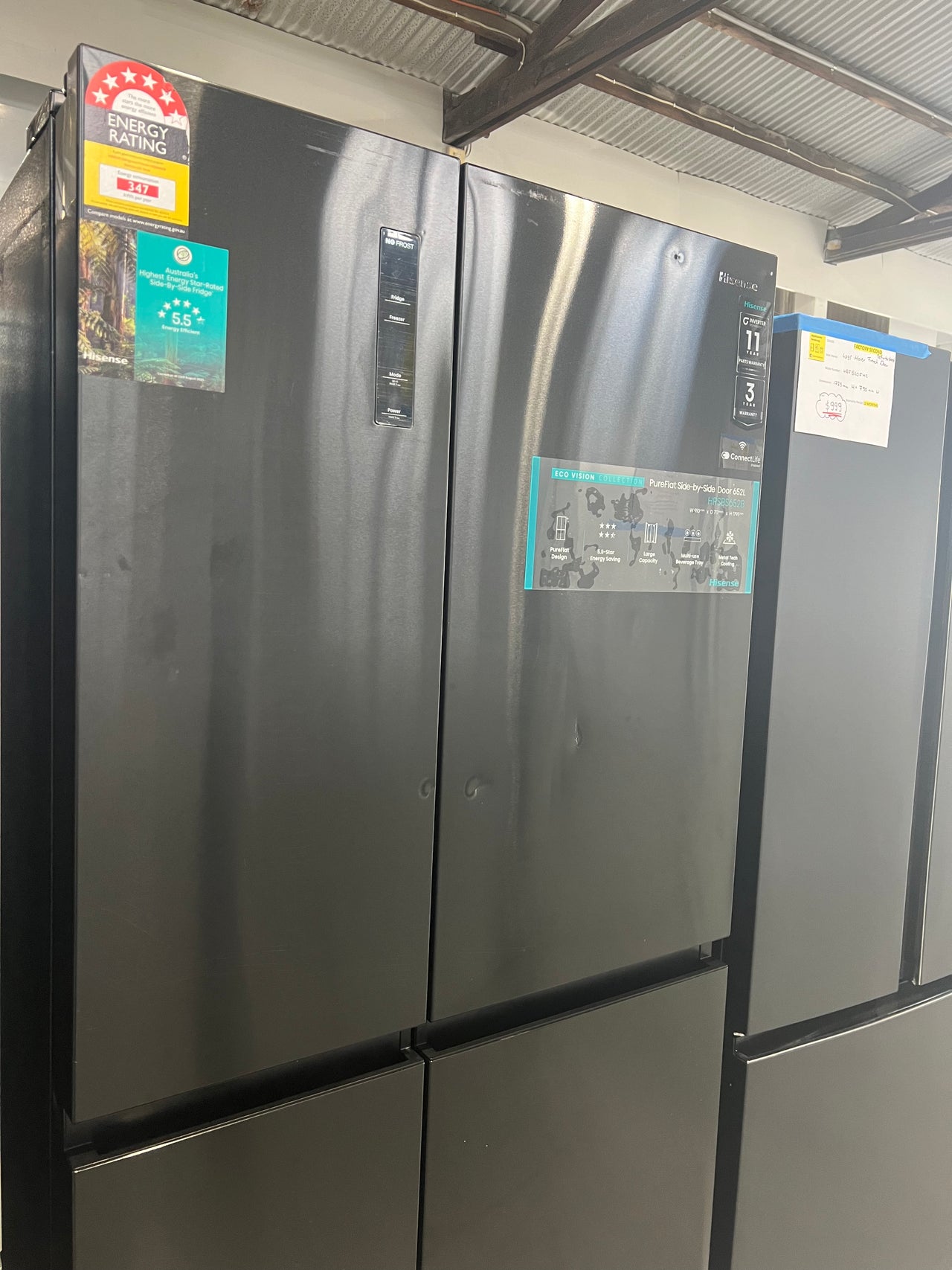 Factory second Hisense 652L Side by Side Refrigerator Black Brushed Steel HRSBS652B - Second Hand Appliances Geebung